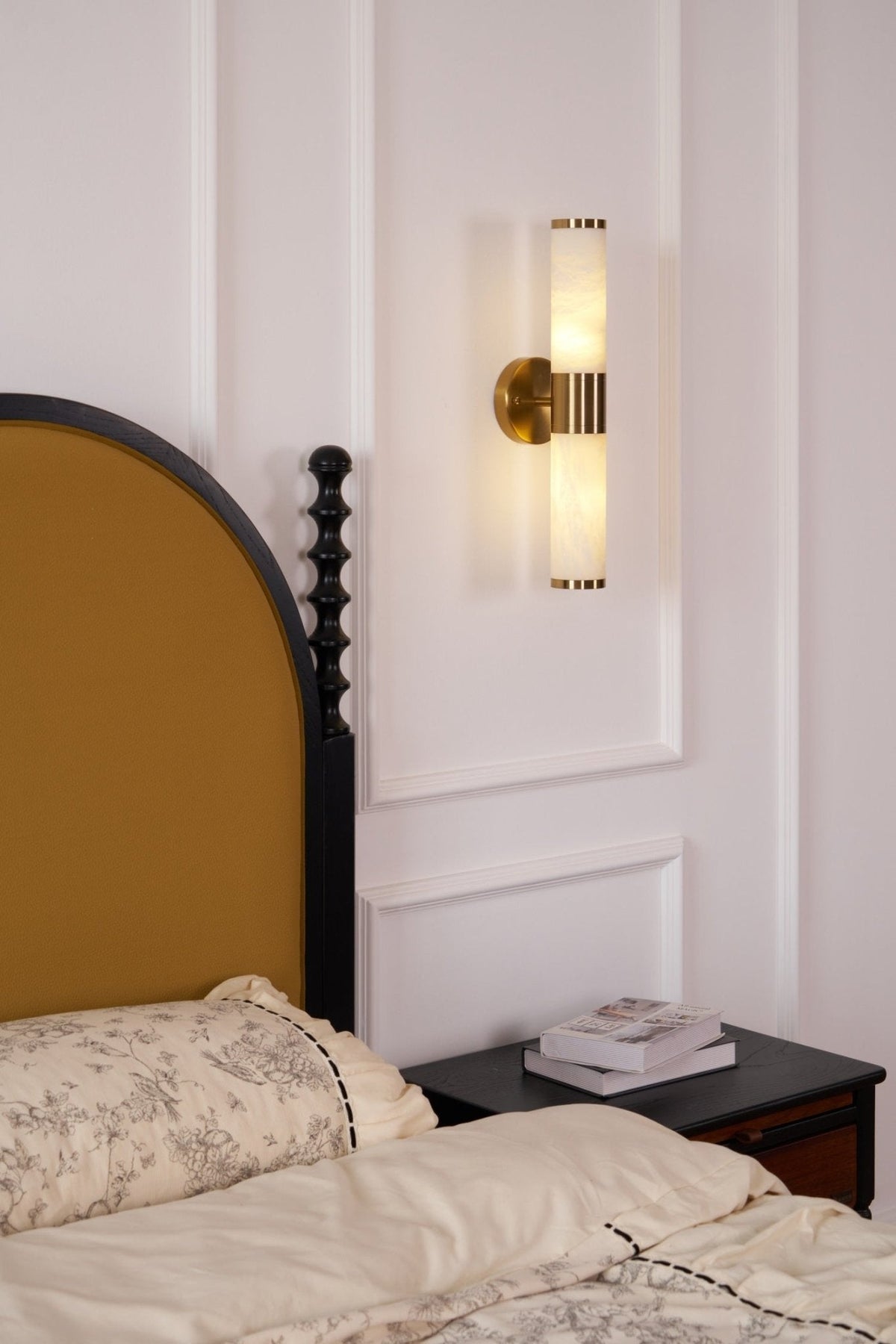 Tira Minimalist Alabaster Wall Lamp