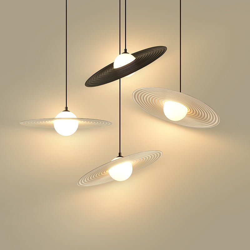Viraalise Pendant Light PE LED Plate White and Black