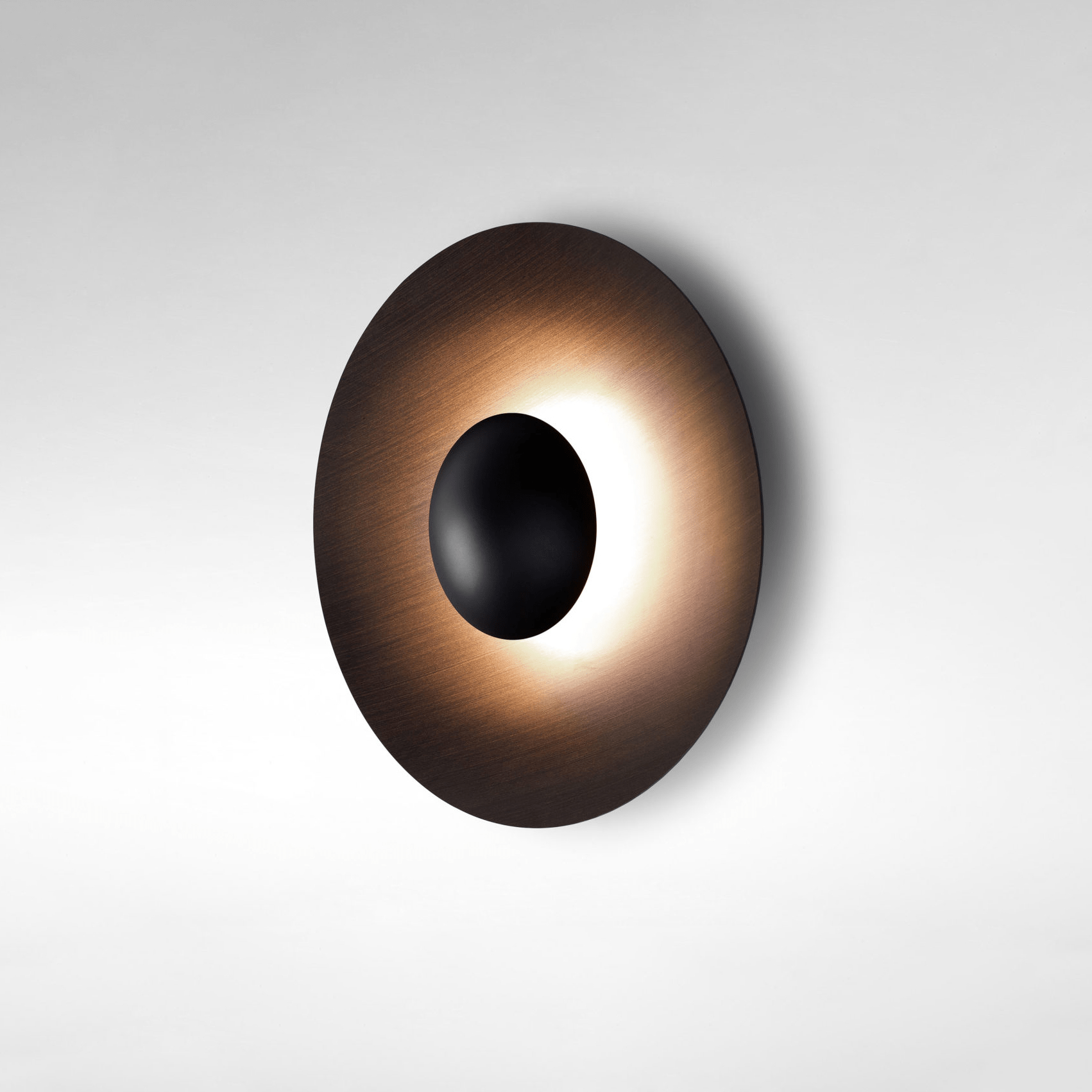 Ginger Modern Minimalist Round Wall Lamp