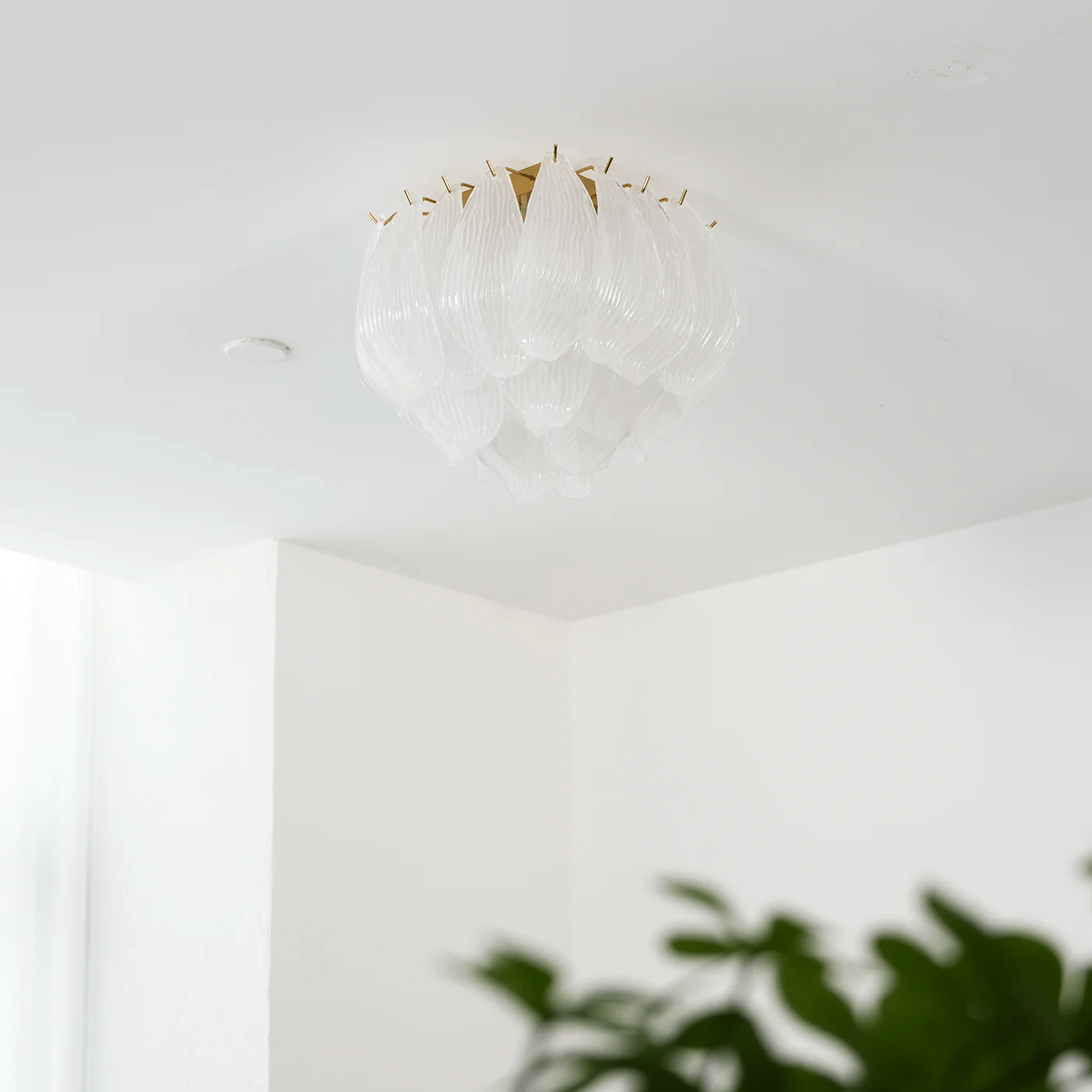 Liorivina Ceiling Lamp Murano Petal Hand-Blown Glass Flushmount