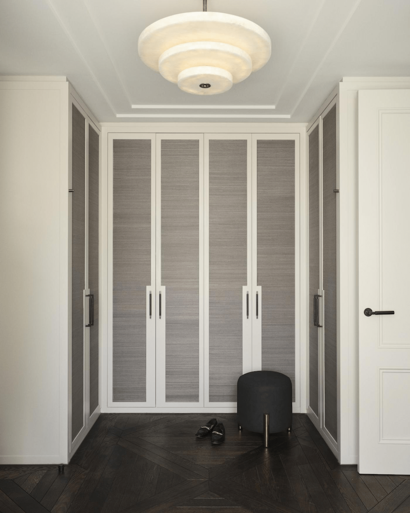 Nivoreria Minimalist Alabaster Pendant Light