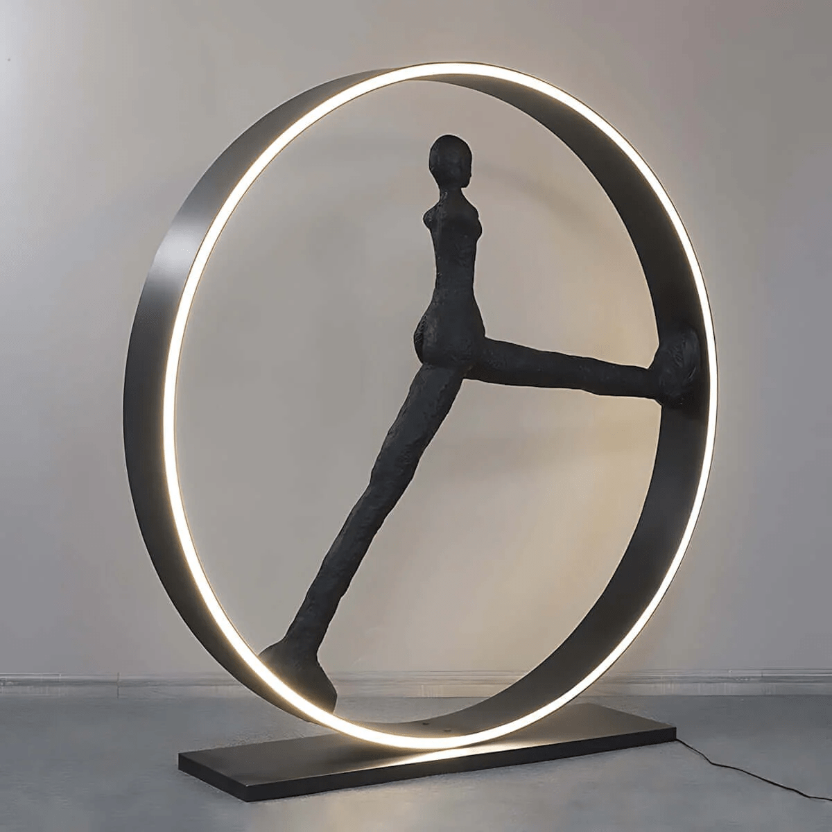 Cyra Sculpture Indoor Floor Lamp