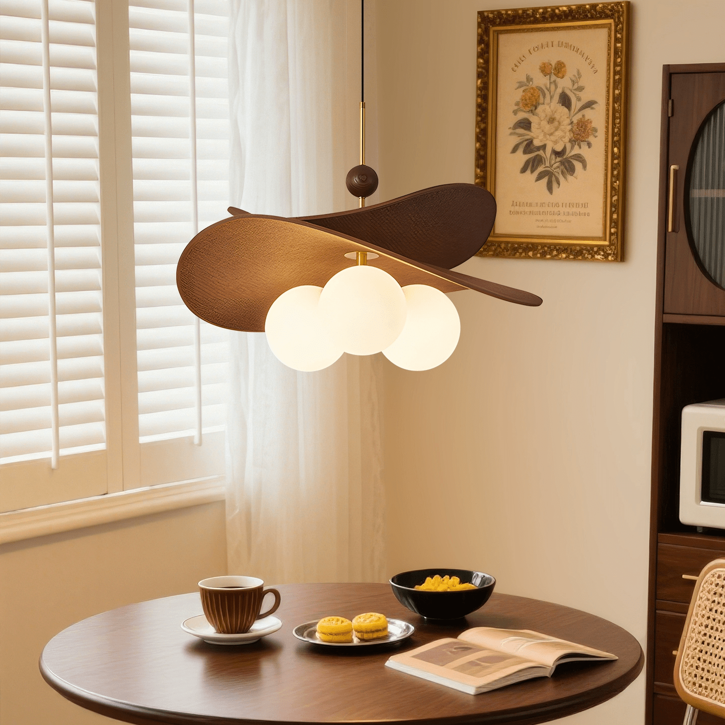 Flintis Petals Chandelier