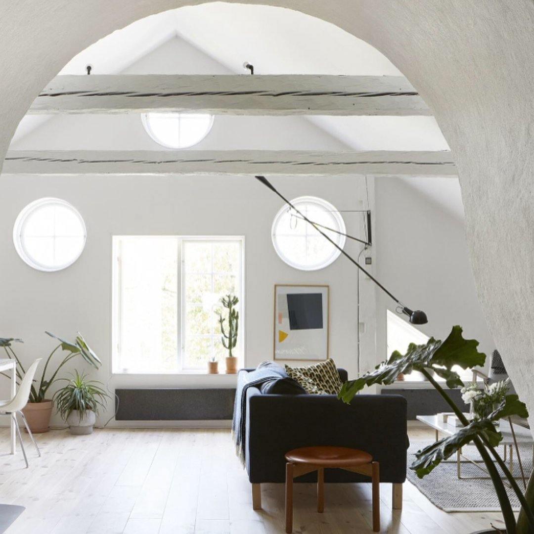 Cid Modern Minimalist Long Arm Wall Lamp