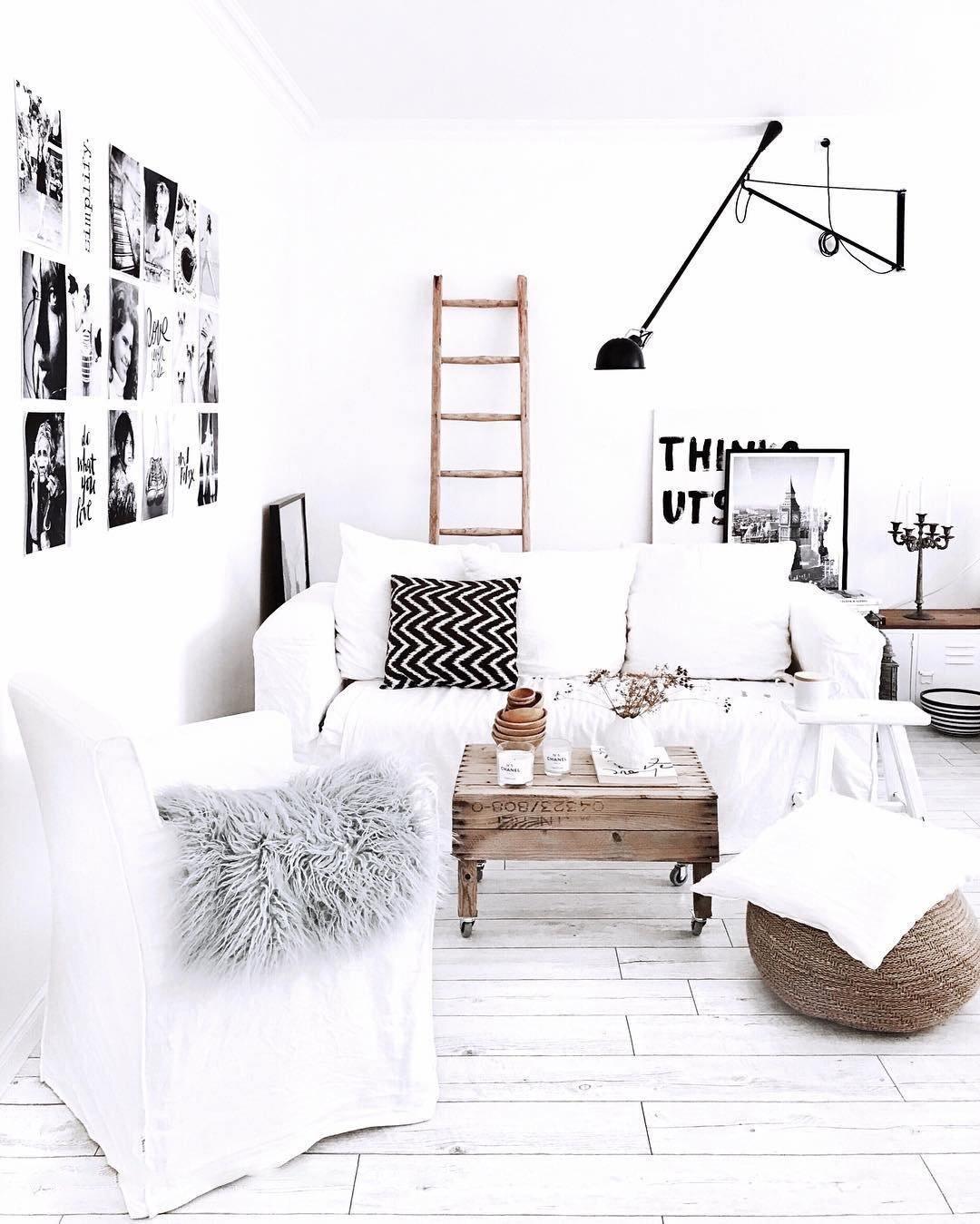 Vellaro Long Swing Arm Wall Lamp