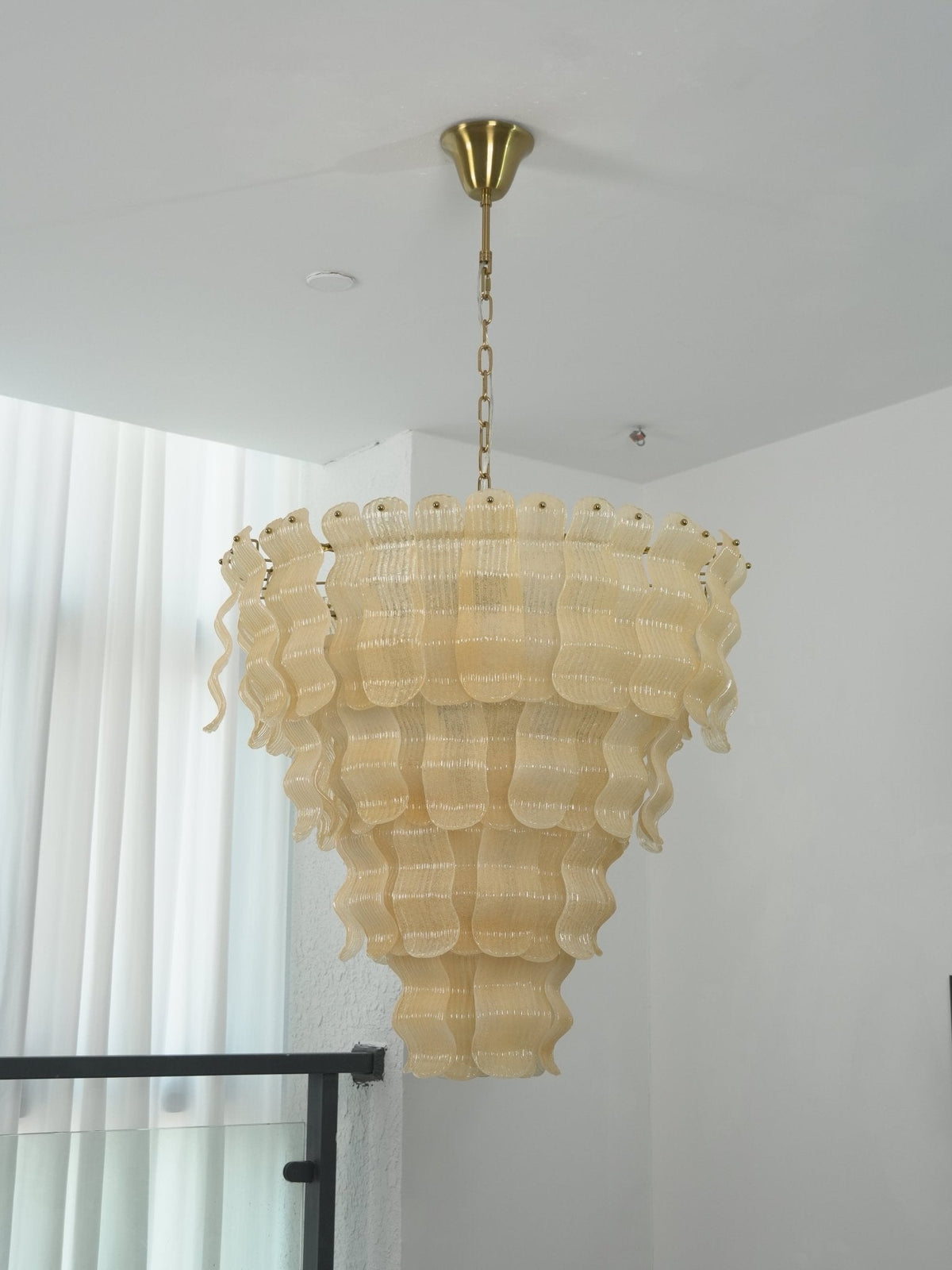 Borzi Yellow Glass Leaf Luxurious Chandelier