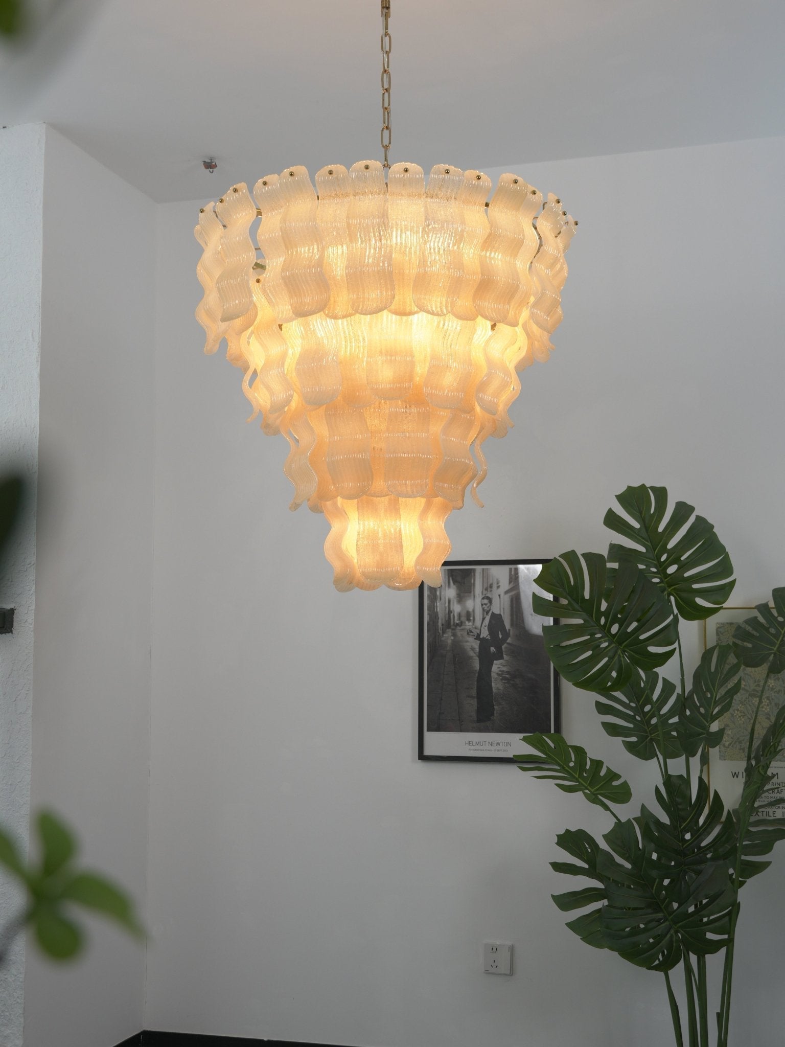Borzi Yellow Glass Leaf Luxurious Chandelier