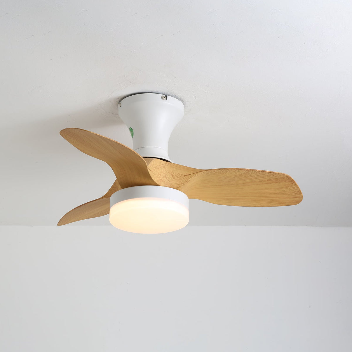 Syliseon Minimalist White Wood Ceiling Fan Light