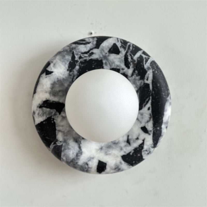 Uvinos Wall Lamp