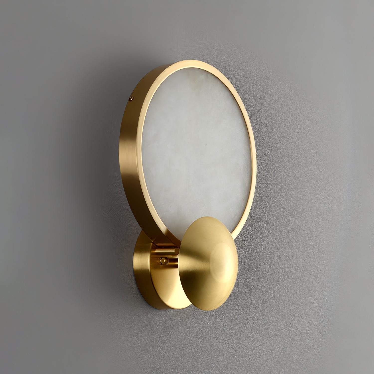 Avenuelia Alabaster Wall Light
