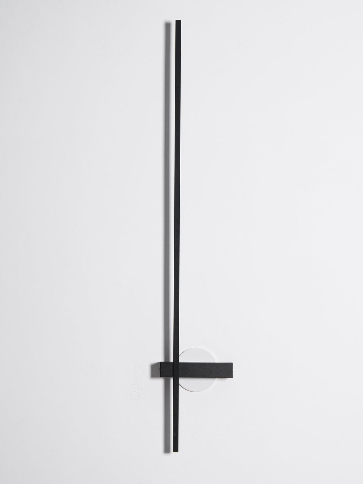 Mesv Linear Rechargeable Black Wall Lamp