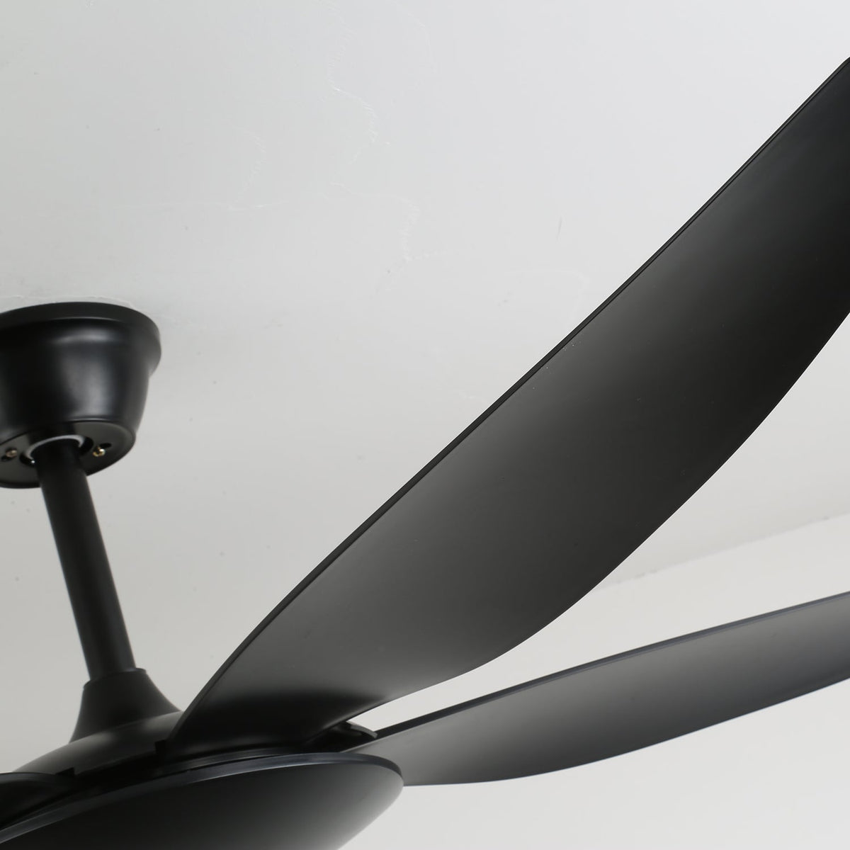 Onyxa Minimalist Ceiling Fan Light