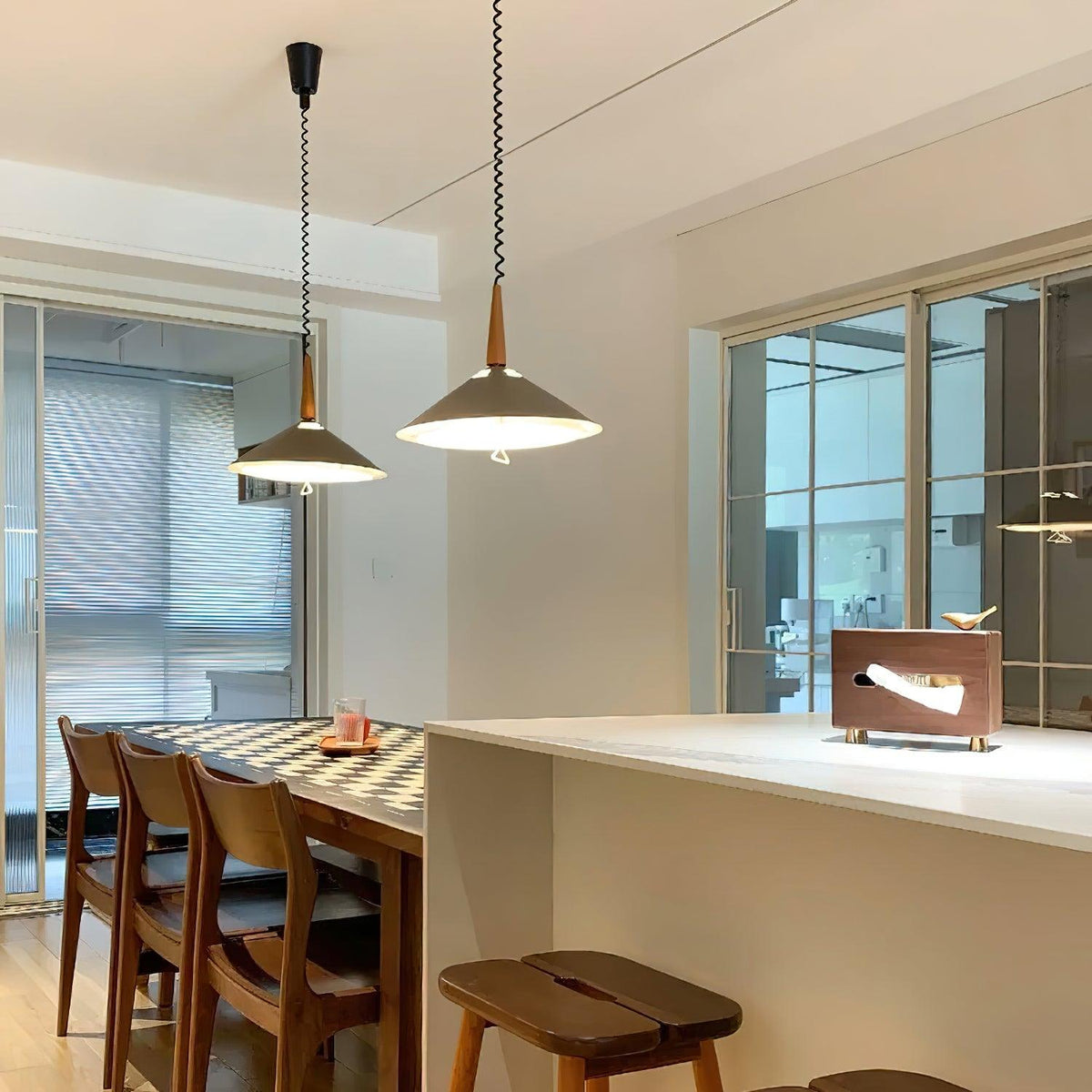 Jolvin Modern Minimalist Retro Pendant Lamp