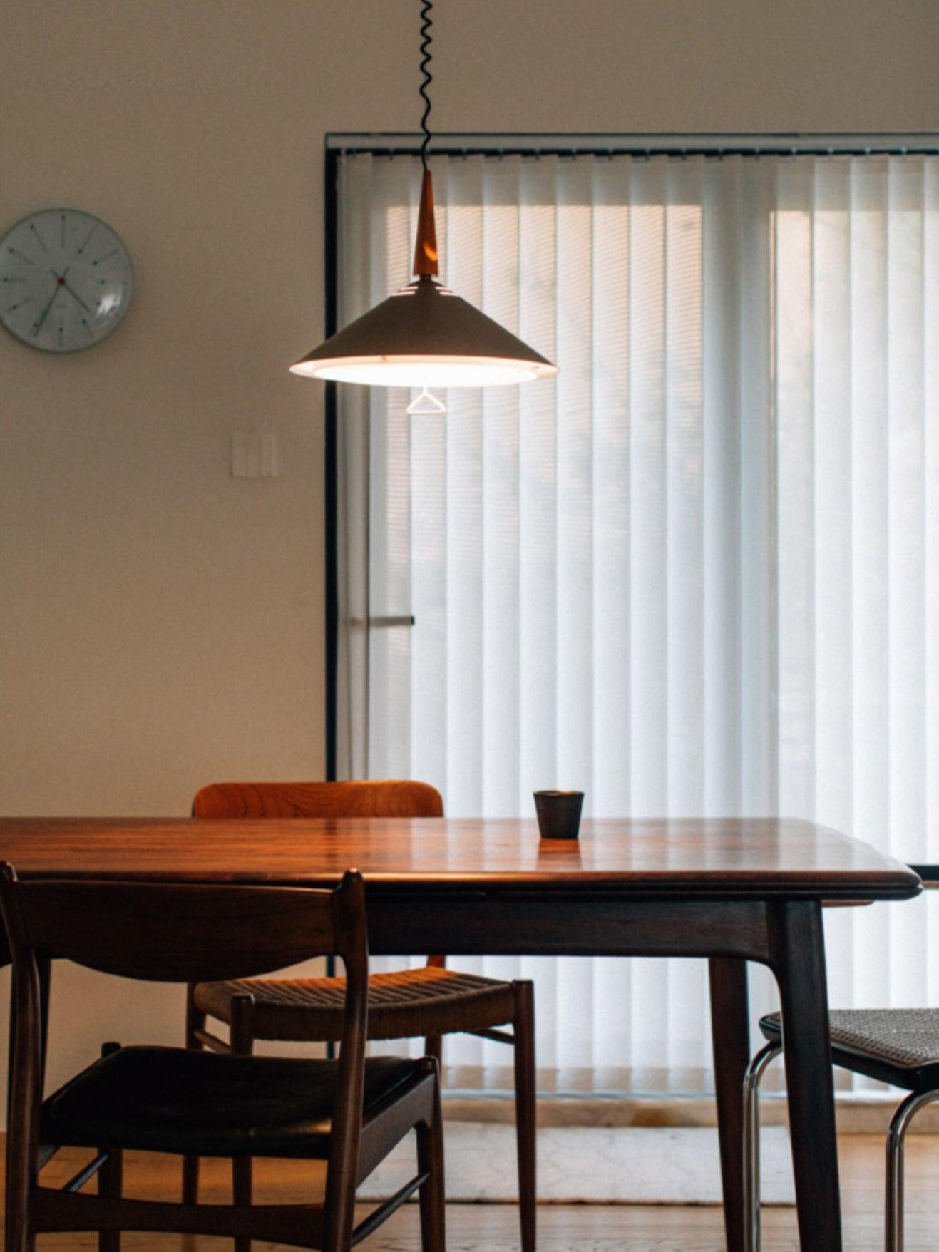 Jolvin Modern Minimalist Retro Pendant Lamp