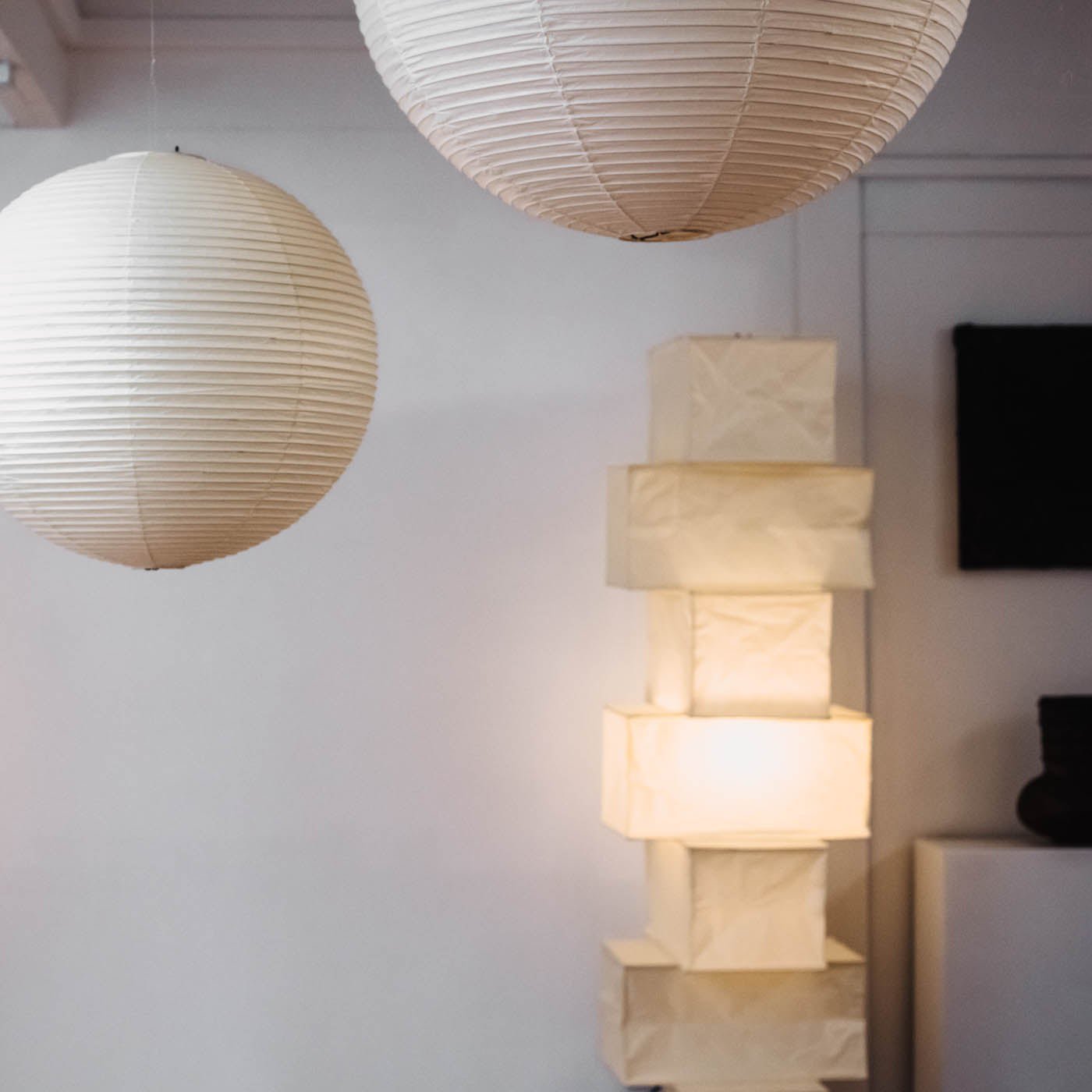 Avara Paper Floor Lamp - Neutral Decor