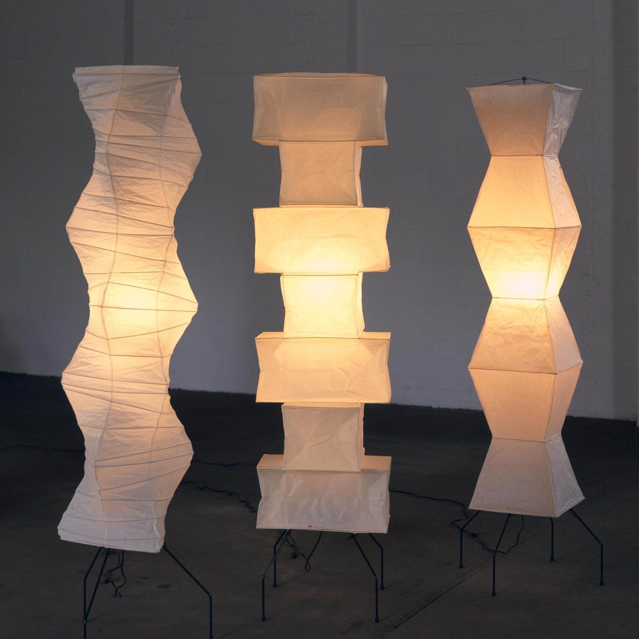 Avara Paper Floor Lamp