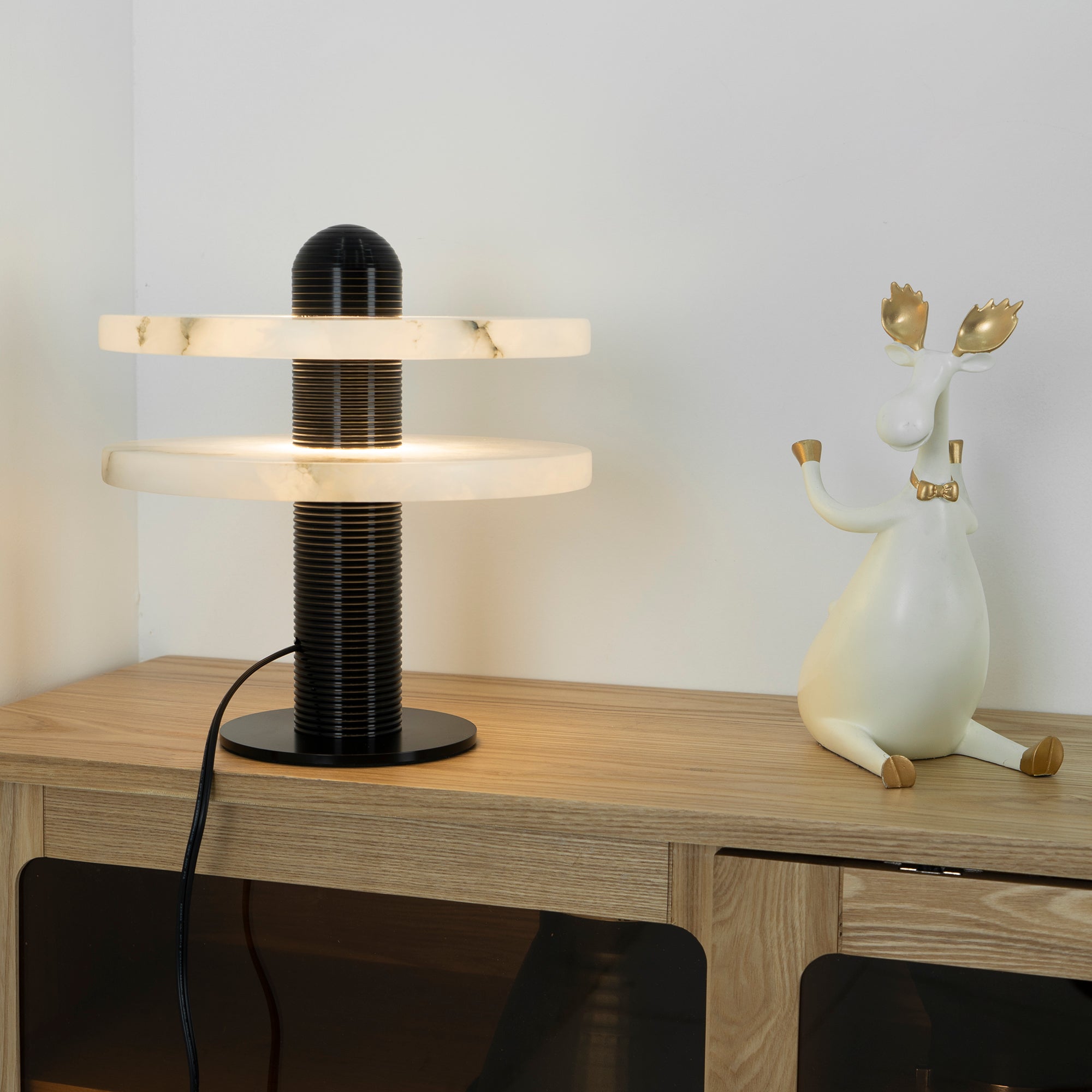 Nerio Modern Alabaster Table Lamp