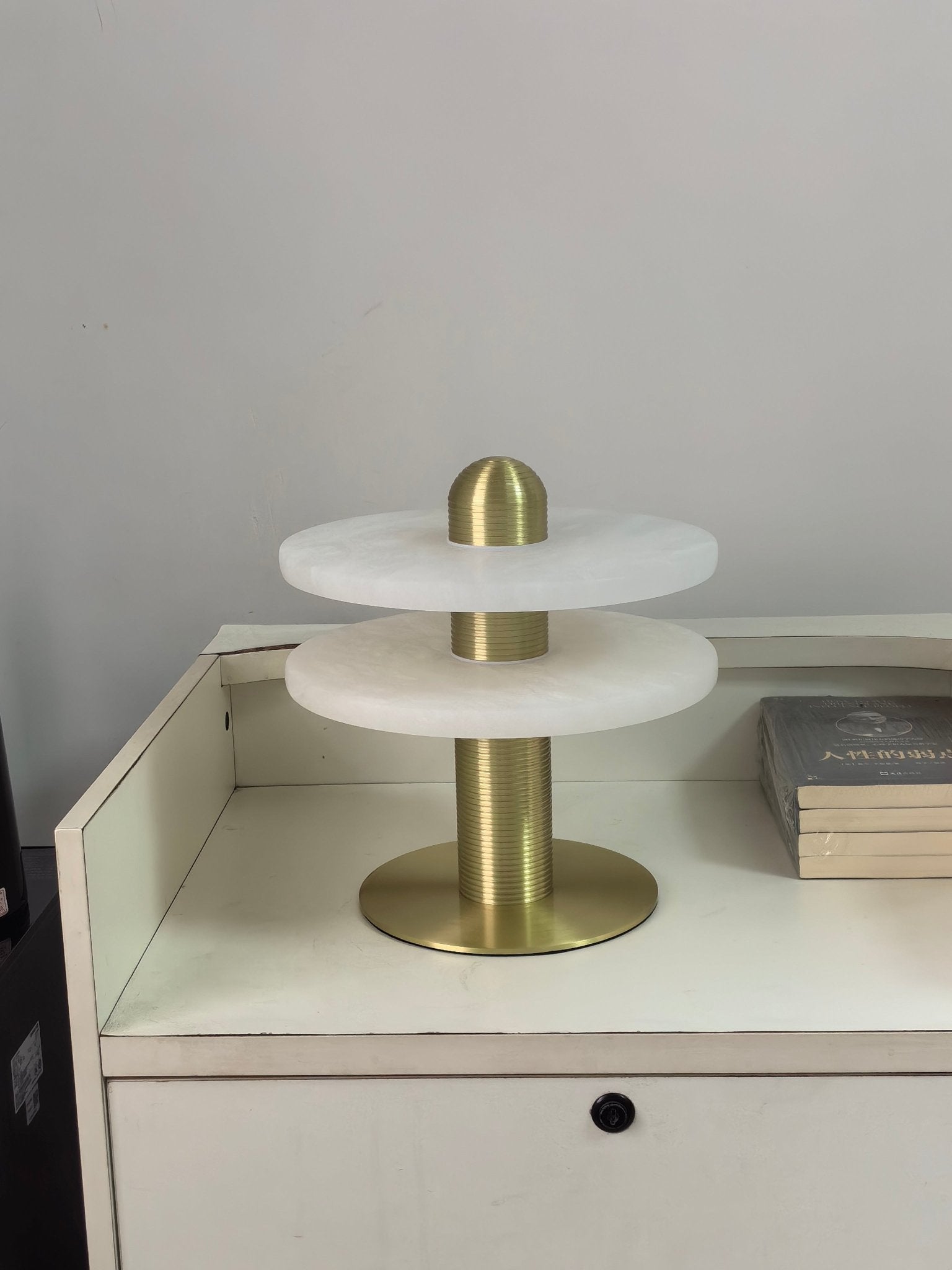 Nerio Modern Alabaster Table Lamp