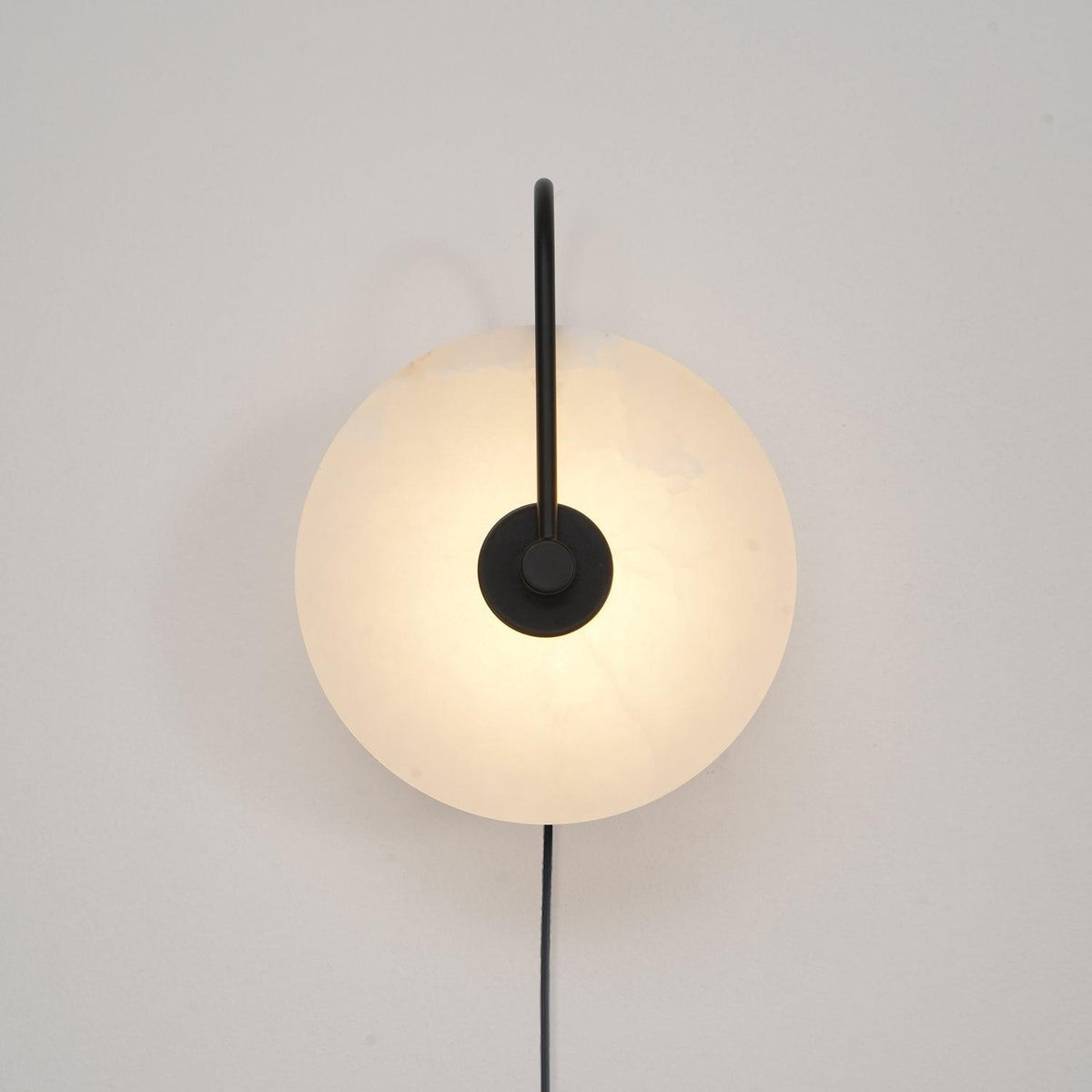 Ceraeyra Alabaster Globe Wall Light