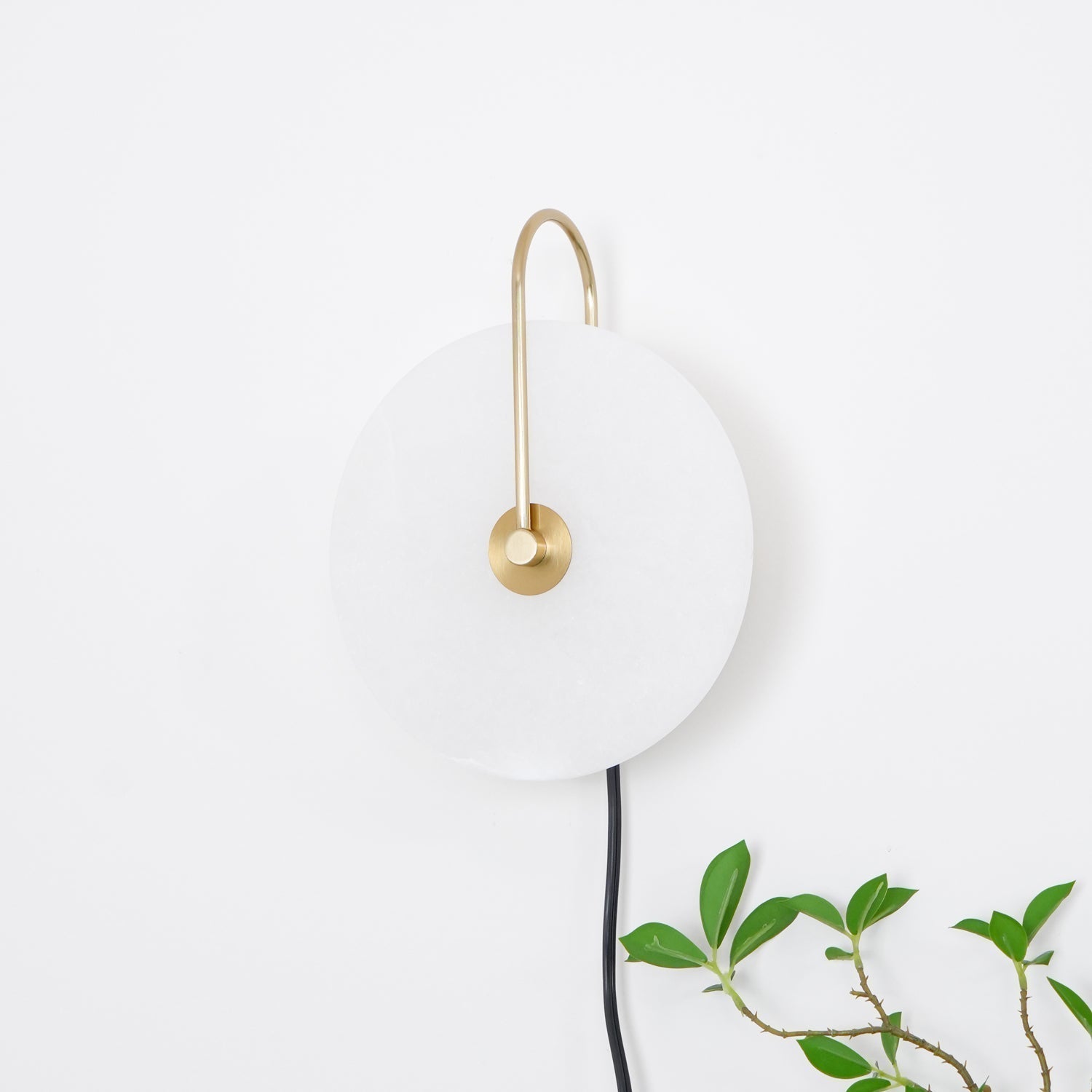 Ceraeyra Alabaster Globe Wall Light