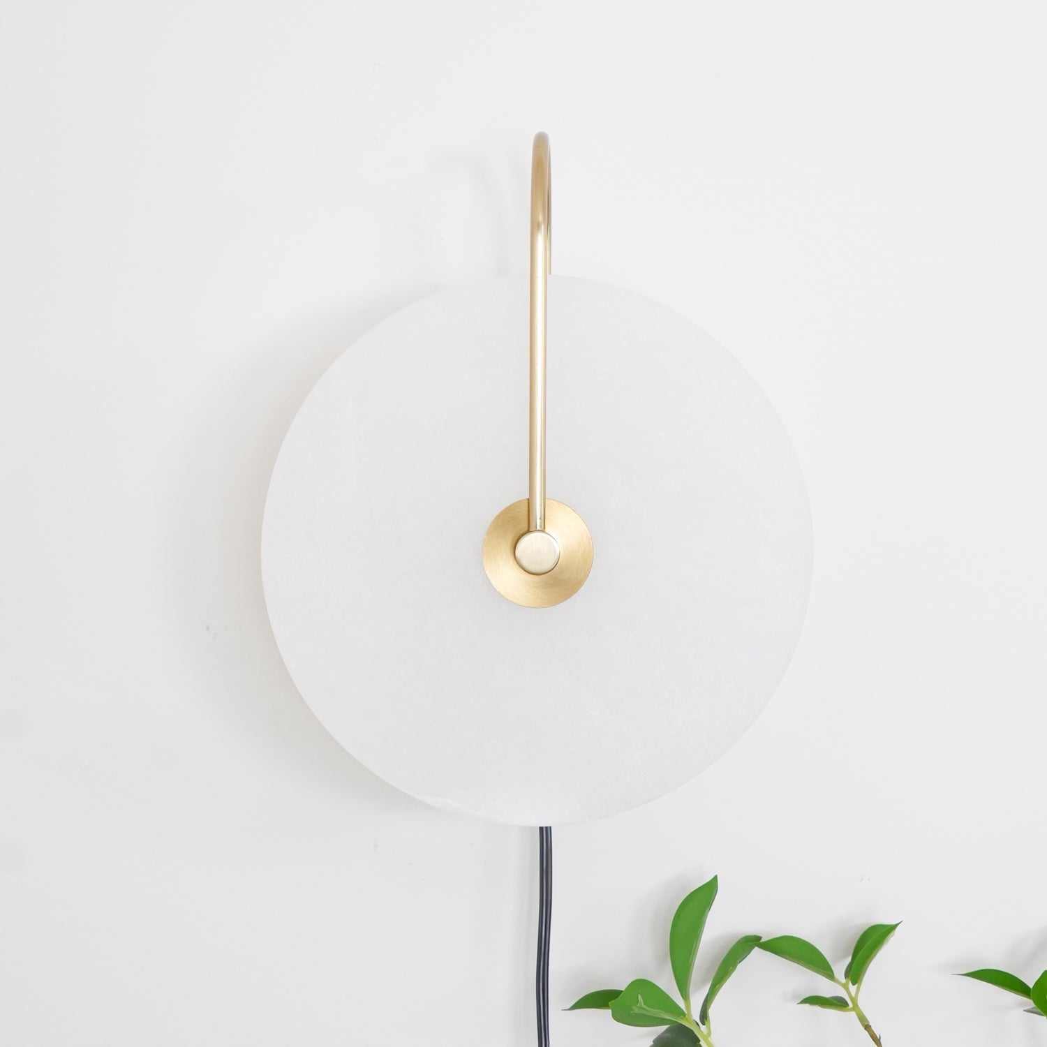 Ceraeyra Alabaster Globe Wall Light
