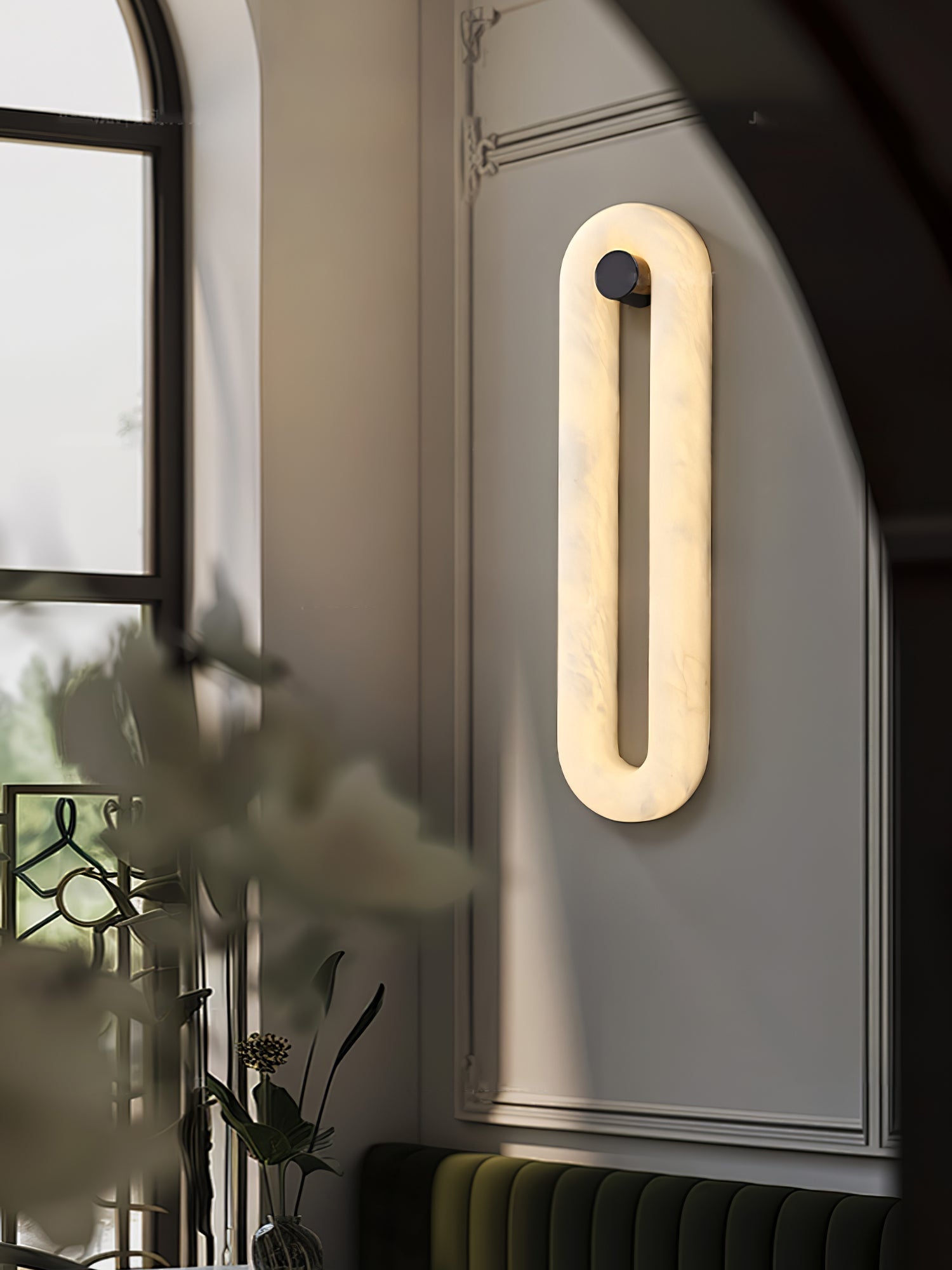 Nivaniella Modern Alabaster Wall Light