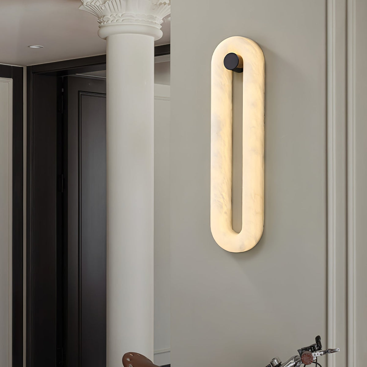 Nivaniella Modern Alabaster Wall Light
