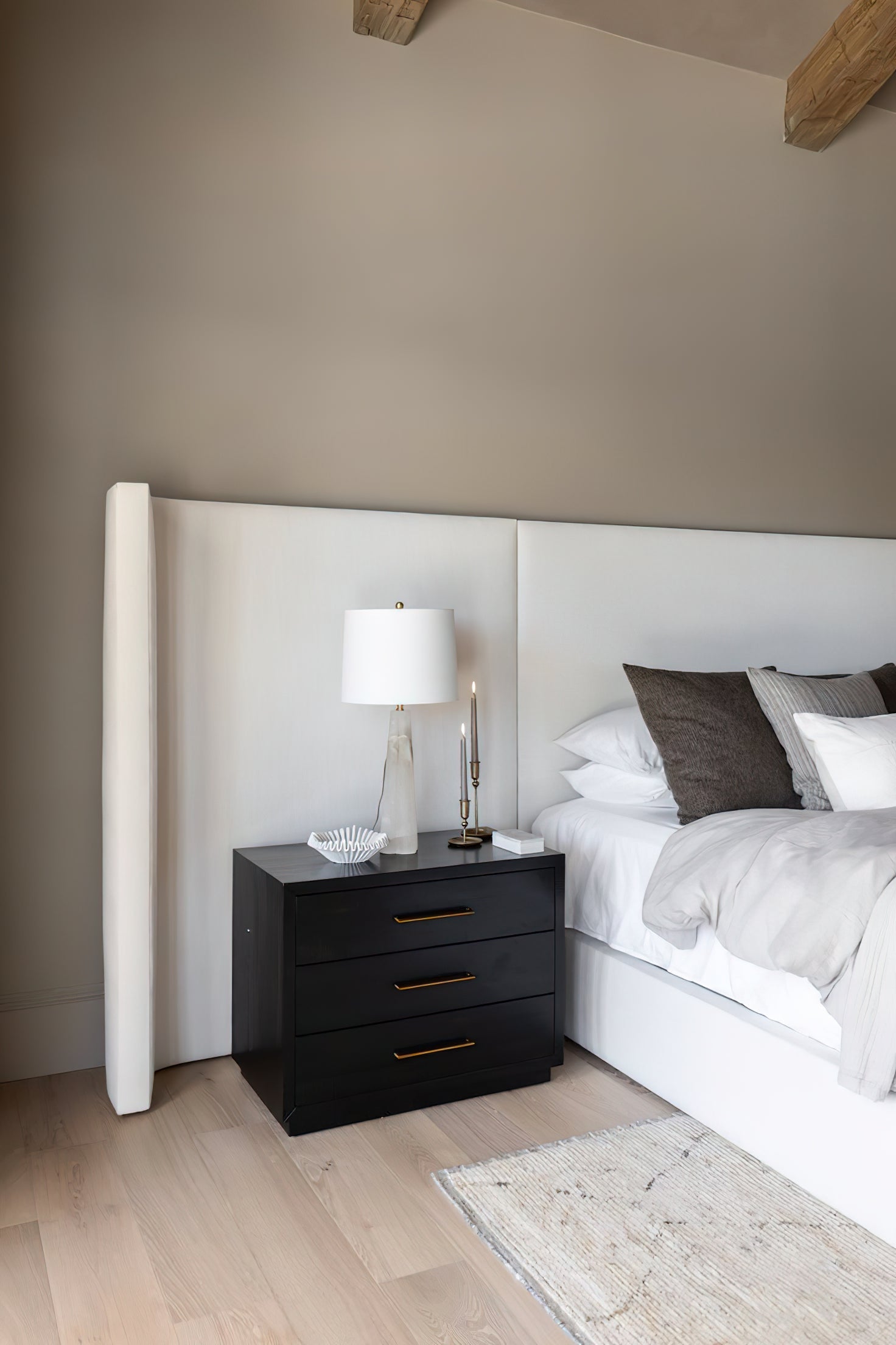 Rivoraine Table Lamp
