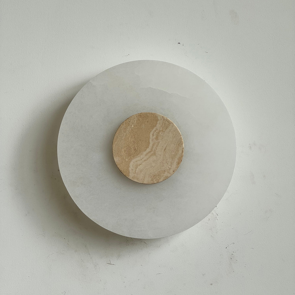 Rauduvyi Modern Minimalist Alabaster Wall Lamp