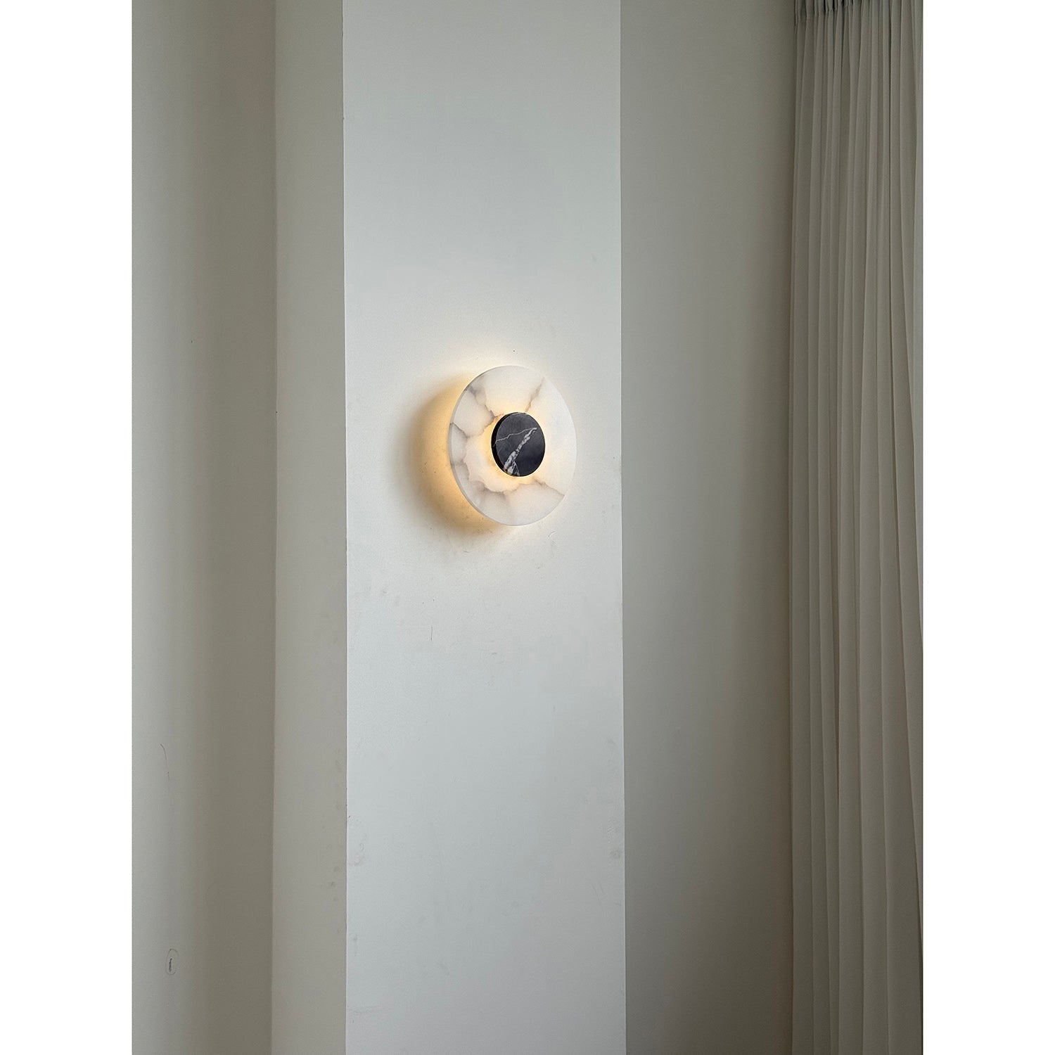 Rauduvyi Modern Minimalist Alabaster Wall Lamp