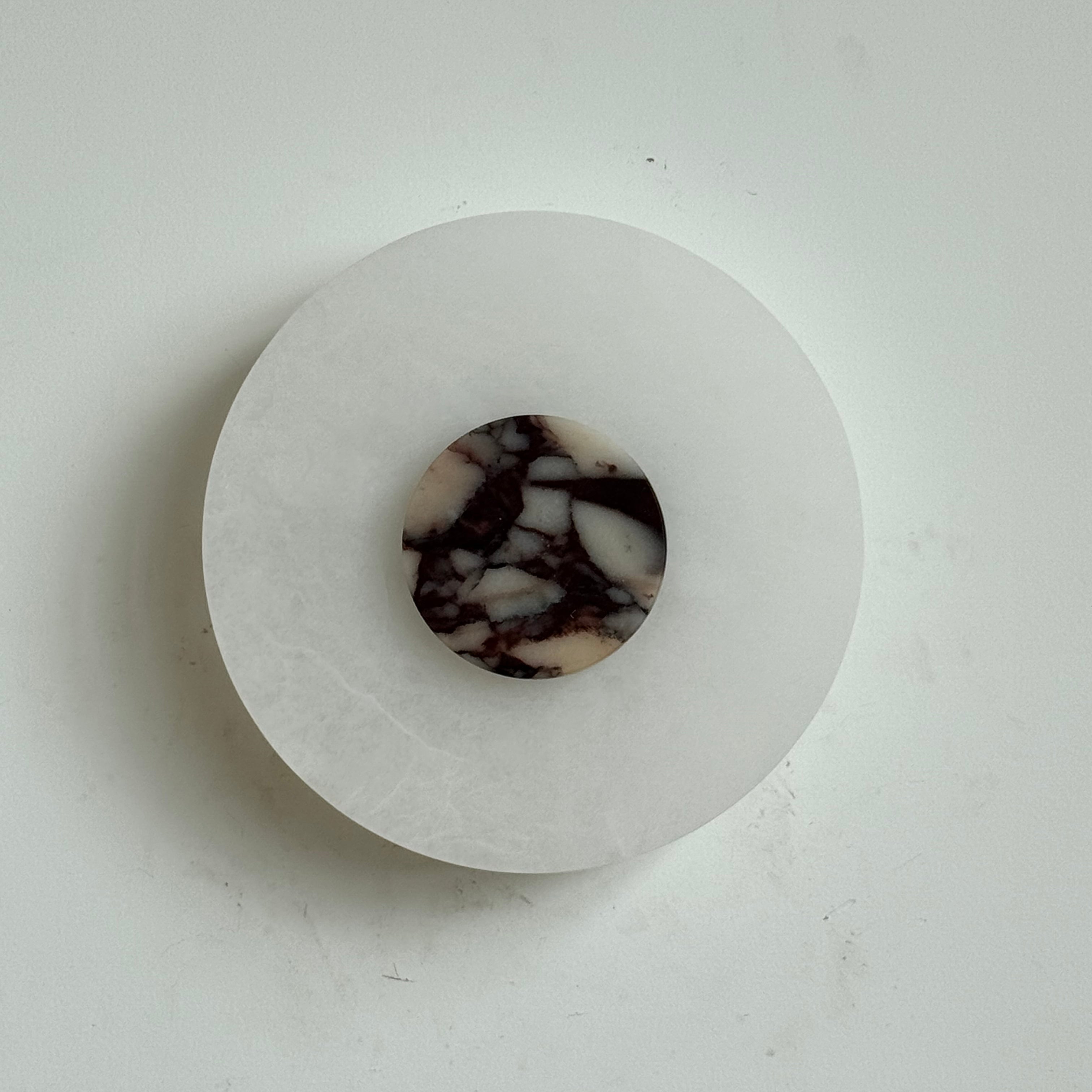 Rauduvyi Modern Minimalist Alabaster Wall Lamp