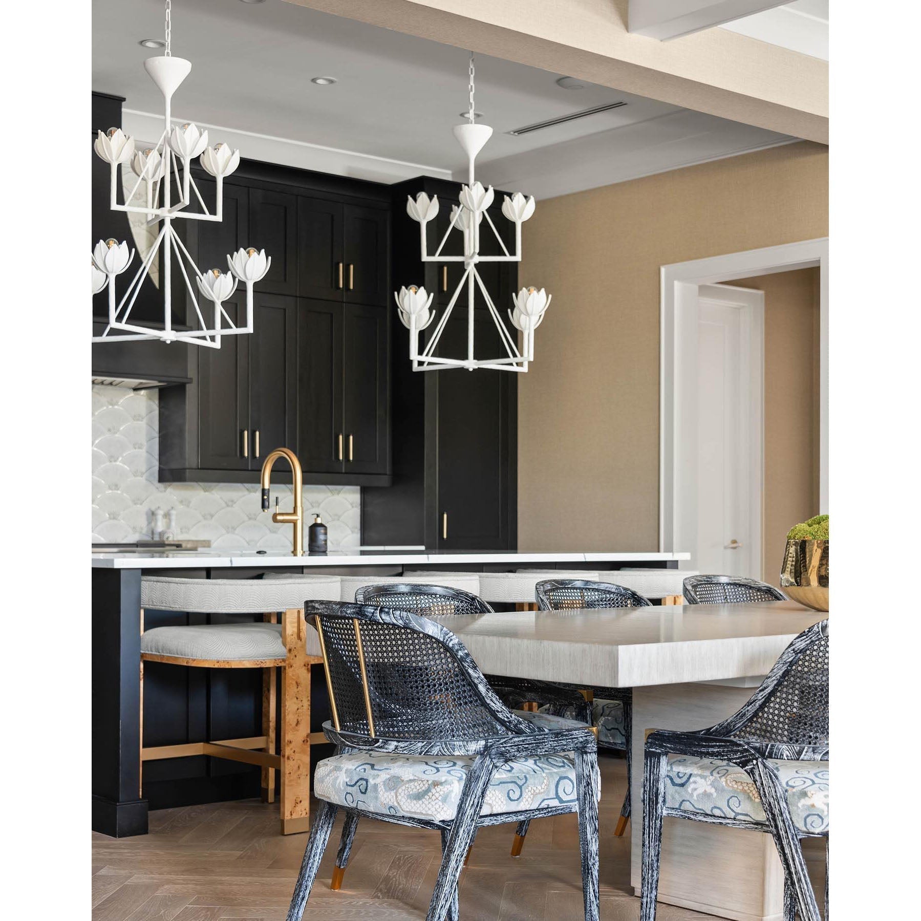 Ulmaris Floral Chandelier