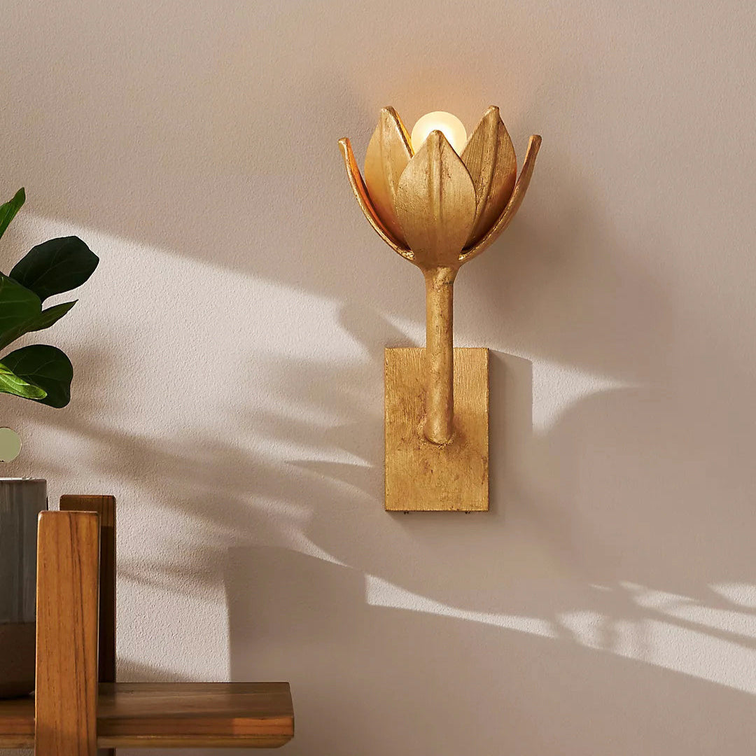 Nerissa Wall Lamp Flower