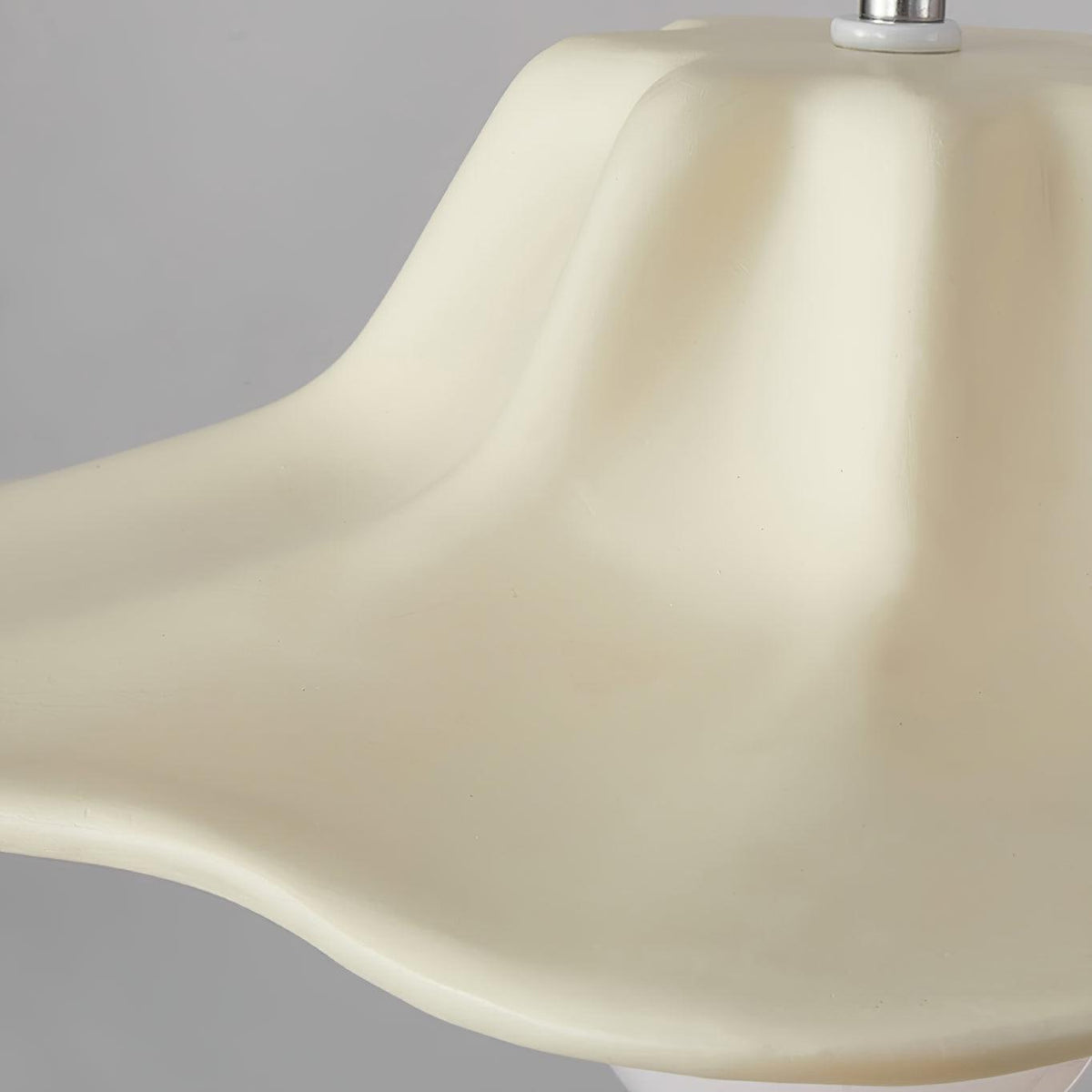 Nyrosis Resin Cozy Pendant Lamp