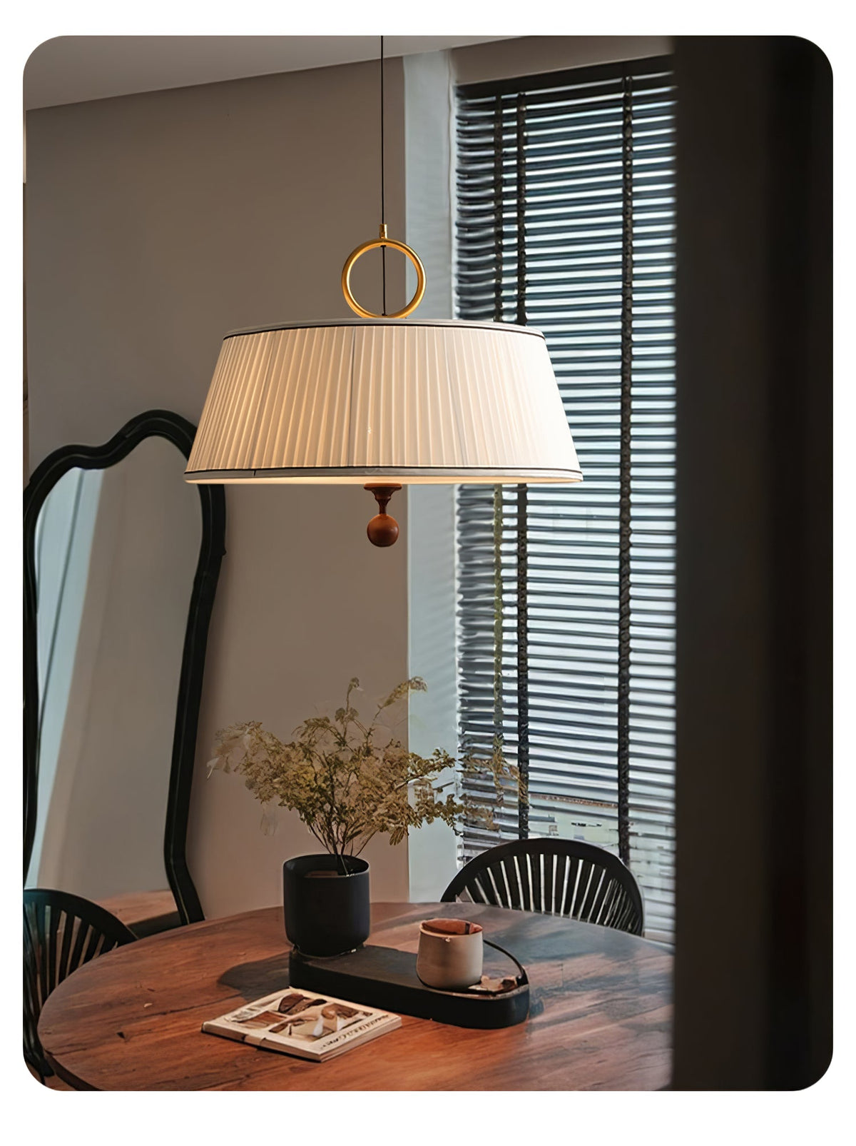 Quvlen Traditional Natural Wood Fabric Pendant Lamp