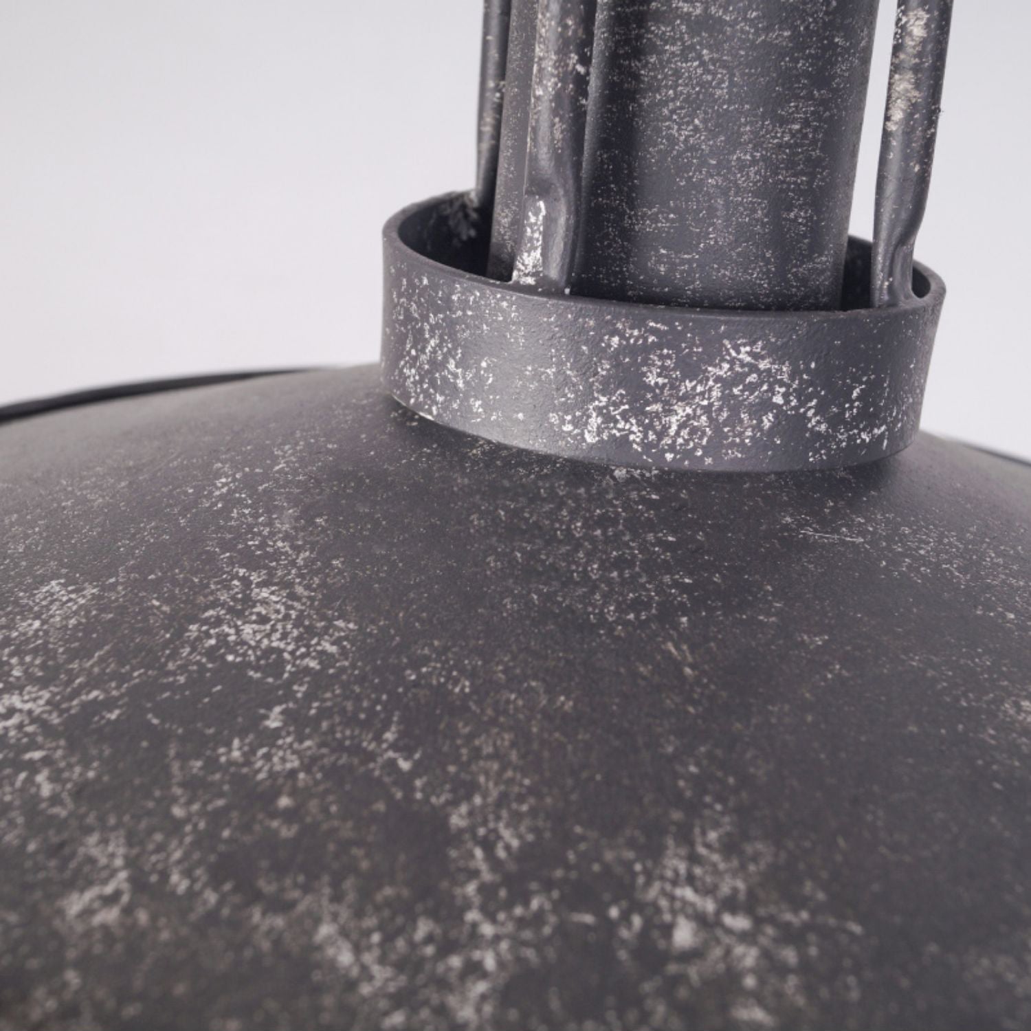 Yrvuvyi Modern Minimalist Industrial Metal Pendant Light