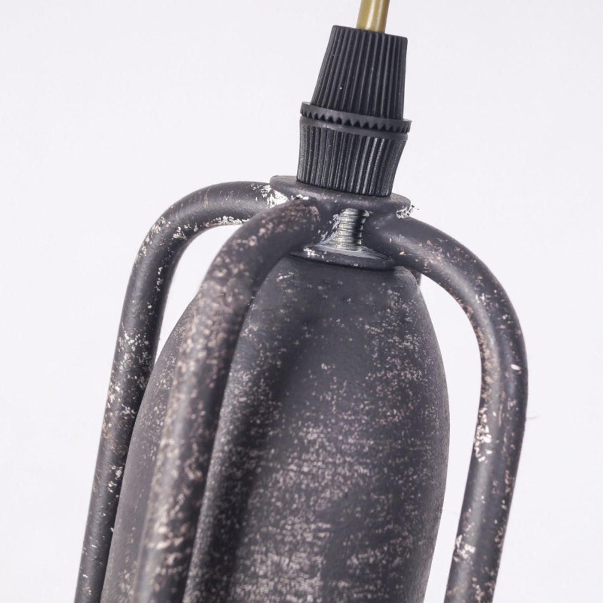 Yrvuvyi Modern Minimalist Industrial Metal Pendant Light