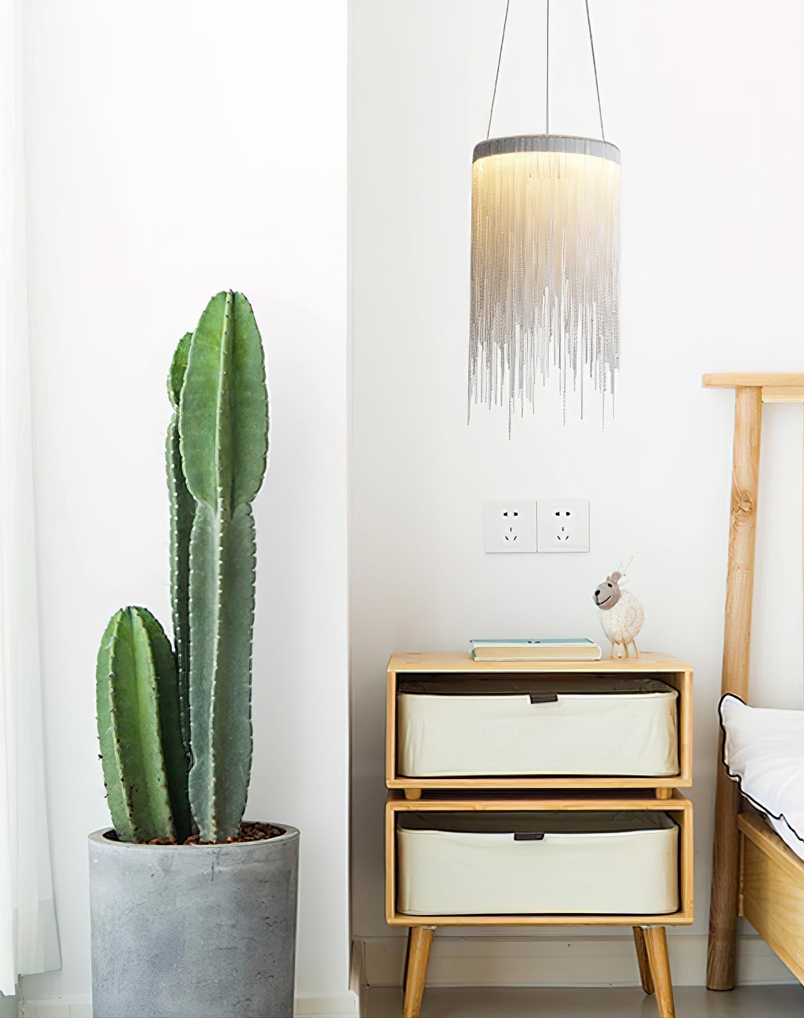 Arsoliel Postmodern Luxury Chain Tassel Pendant Light