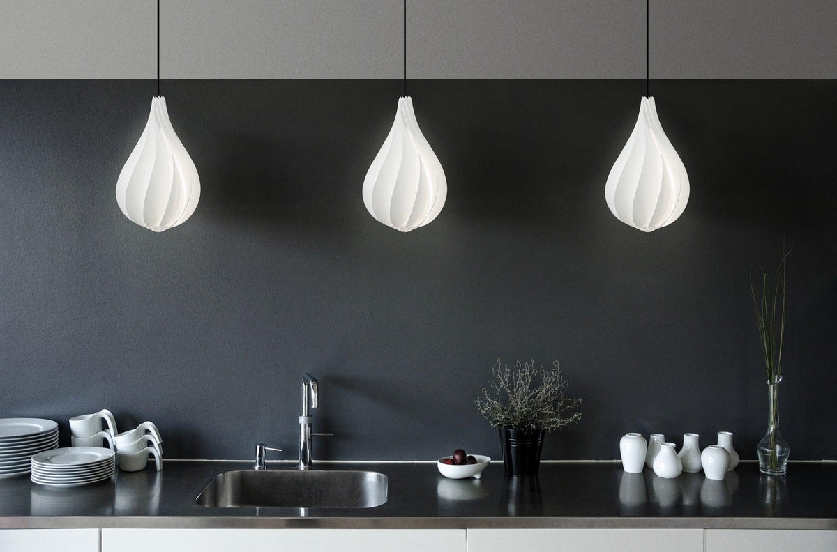 Ersoran Modern Minimalist Nordic Plastic Pendant Light