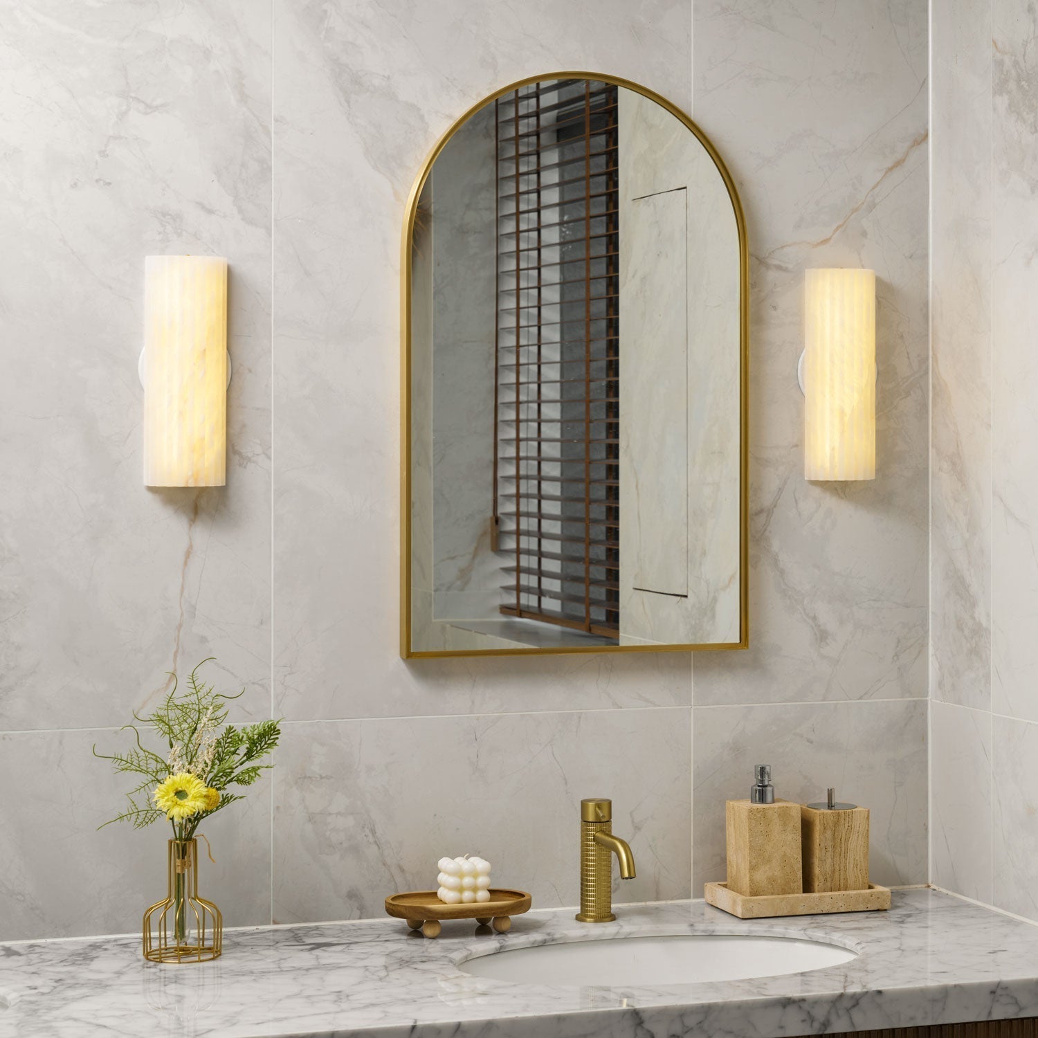 Orcarion Alabaster Wall Light