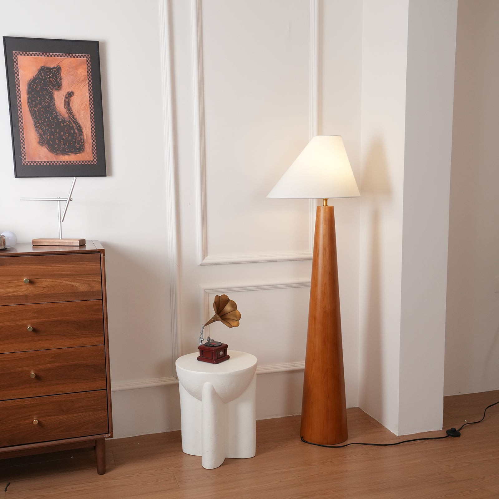 Pinnacle Minimalist Wood Floor Lamp