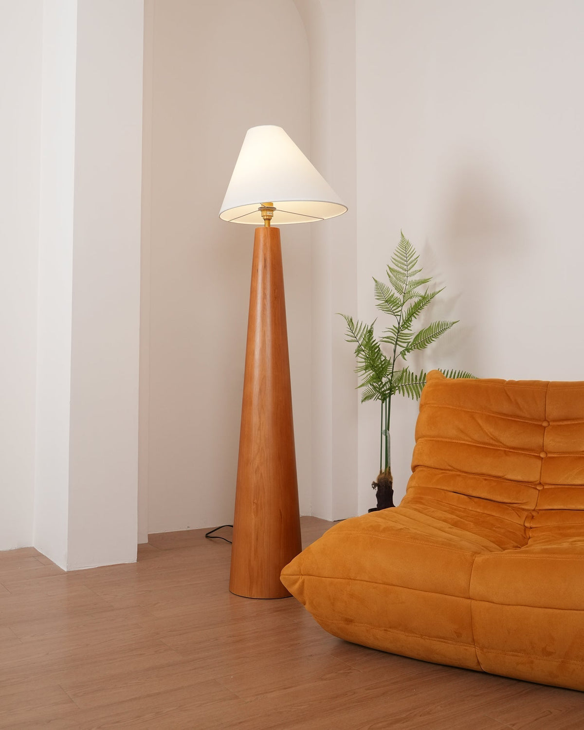 Pinnacle Minimalist Wood Floor Lamp