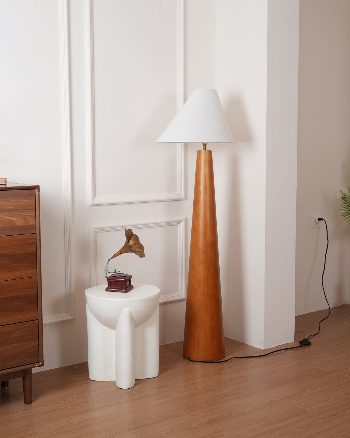 Pinnacle Minimalist Wood Floor Lamp