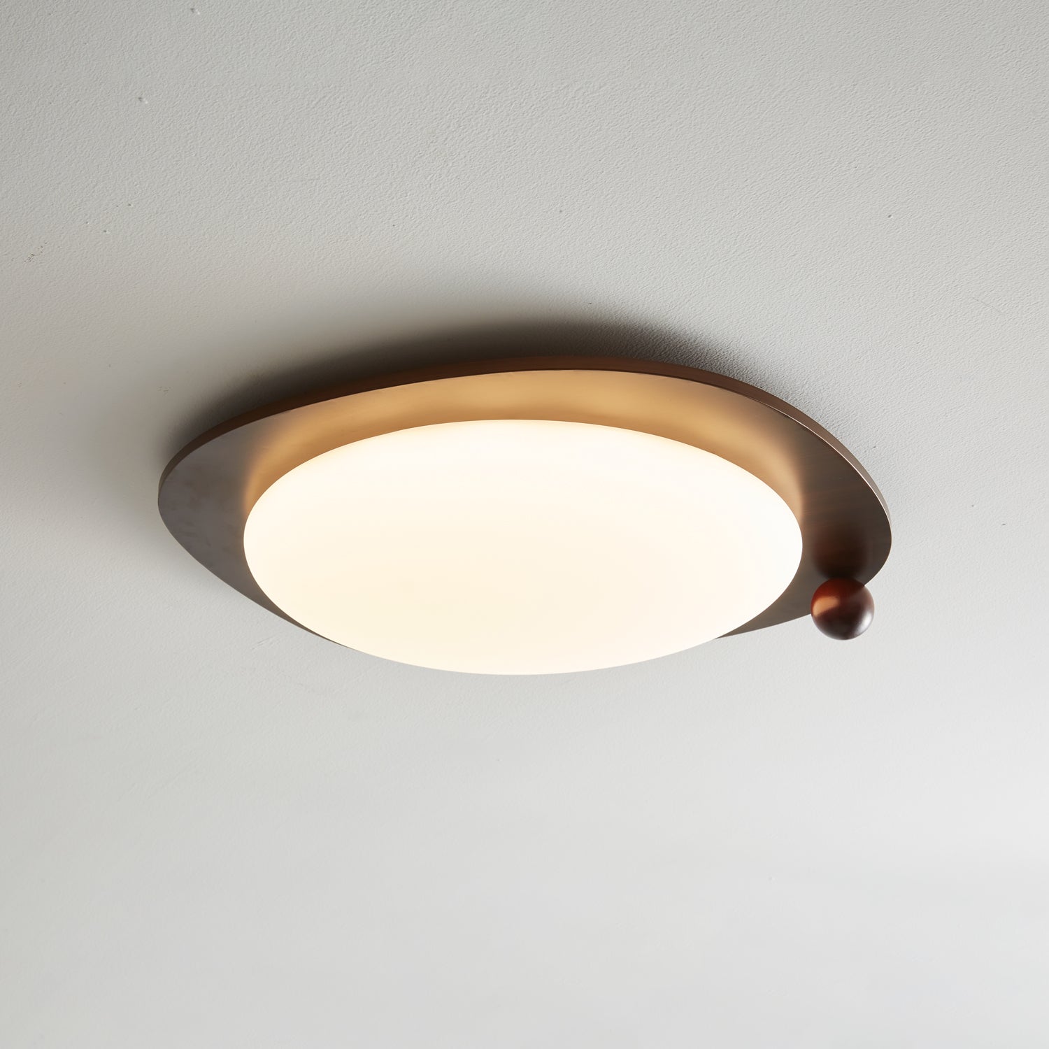Saglen Premium Nordic Art Ceiling Light