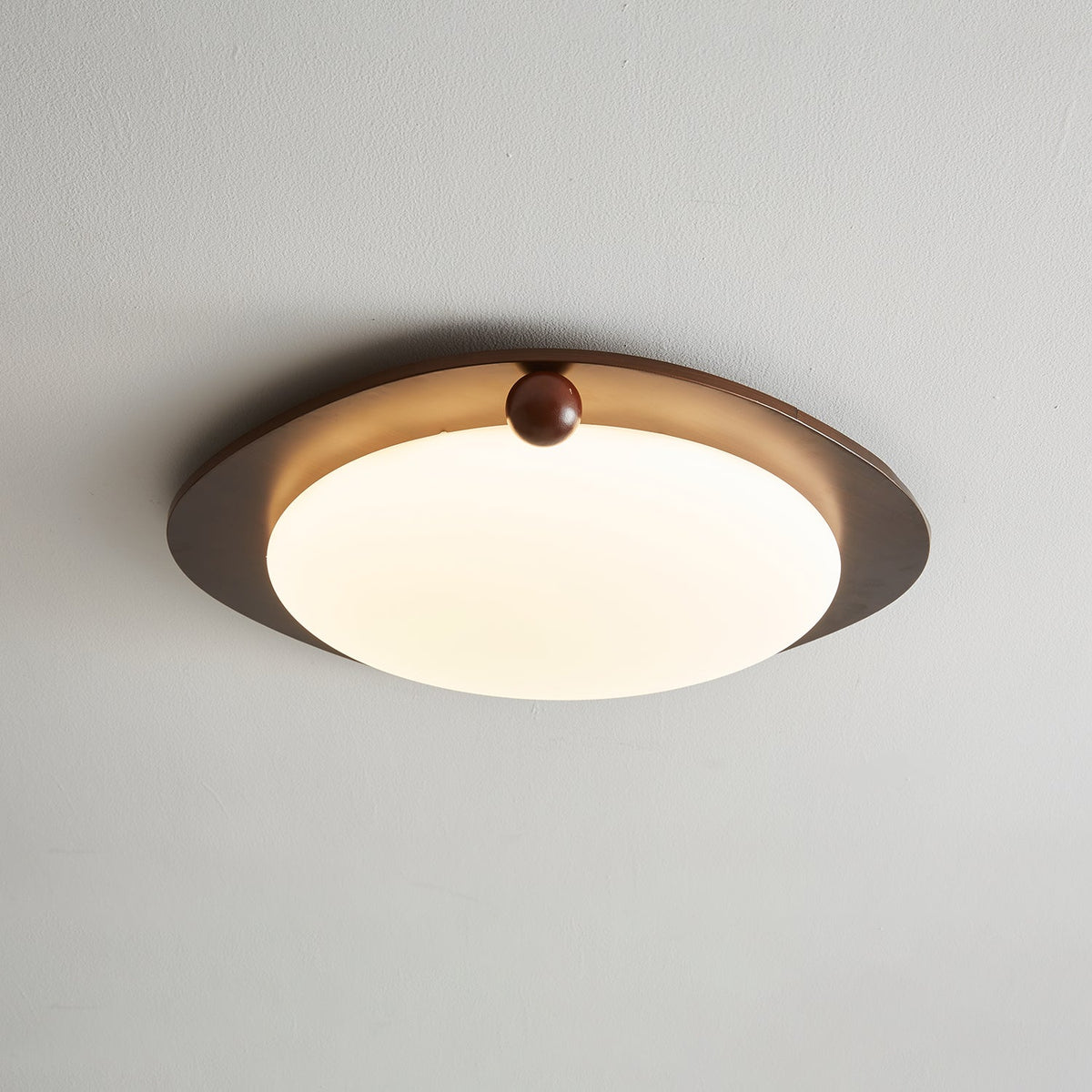 Saglen Premium Nordic Art Ceiling Light
