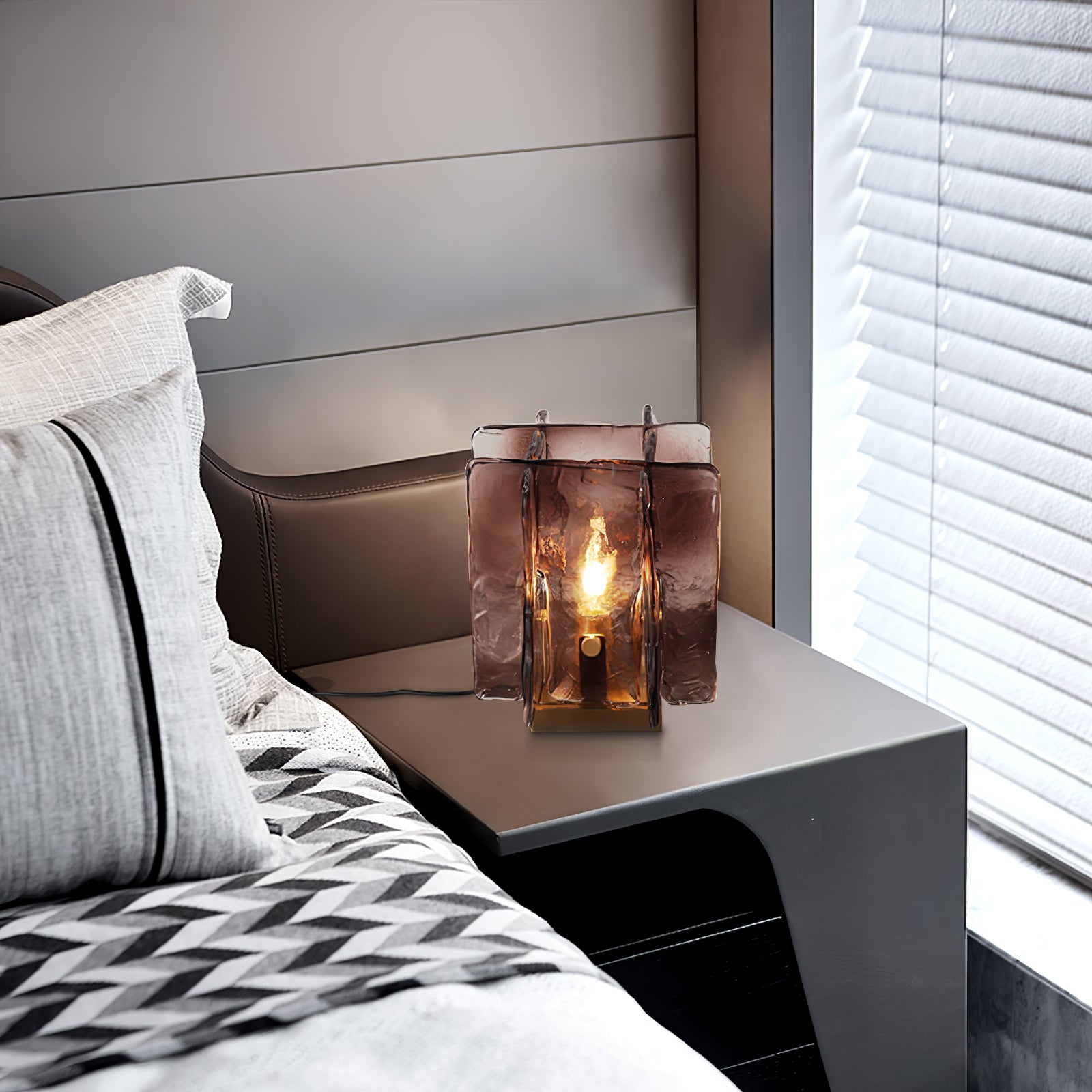 Avlaear Artisan Glass Desk Lamp