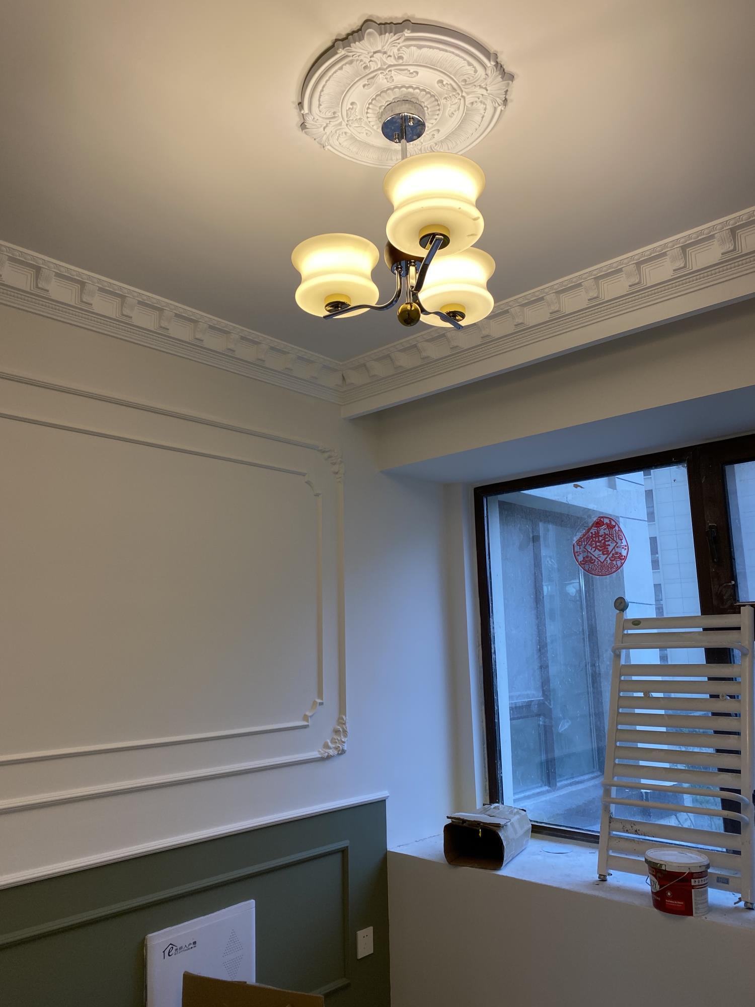 Lioralelle Elegant Glass Chandelier