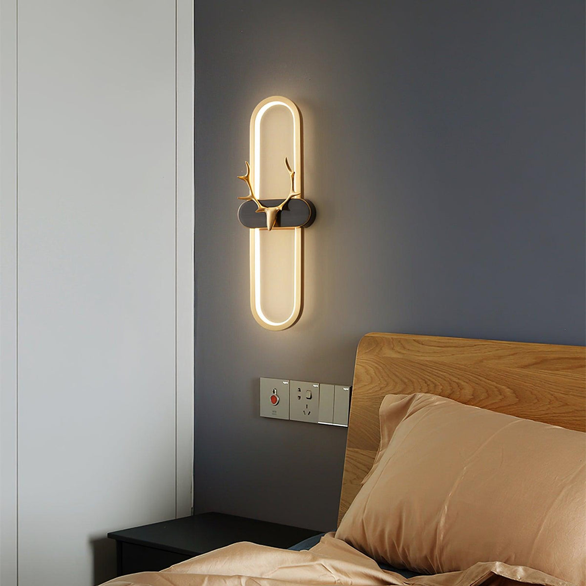 Cirisaine Modern Wall Lamp