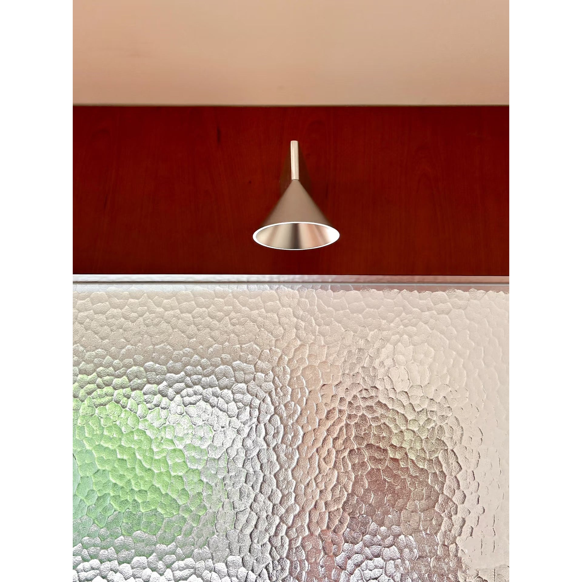 Rivarise Veyr Wall Lamp