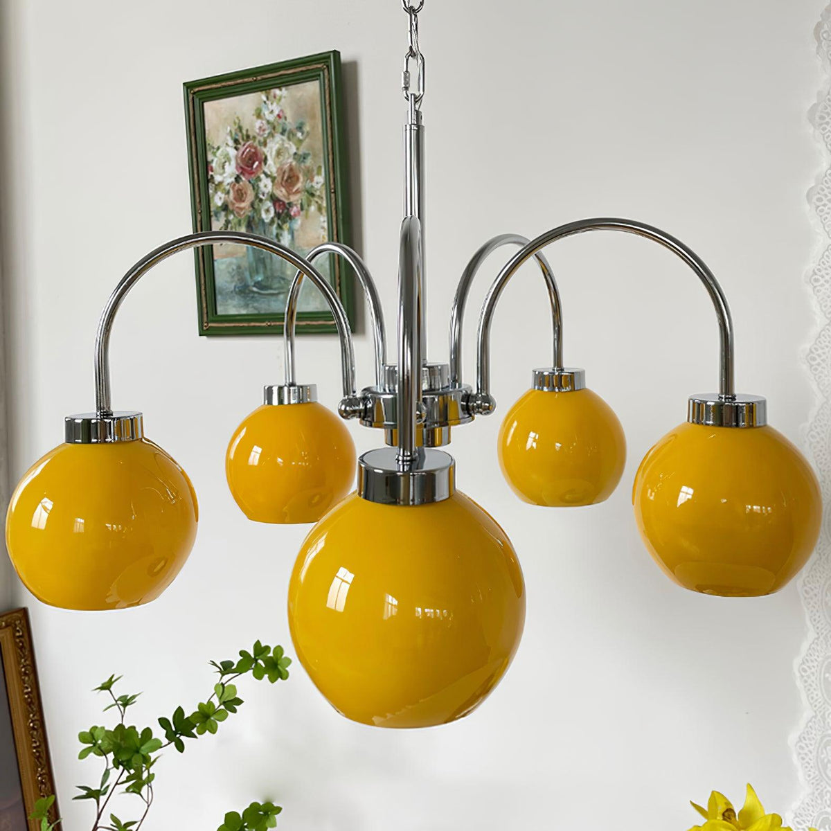Liororian Chandelier Yellow Glass Globes